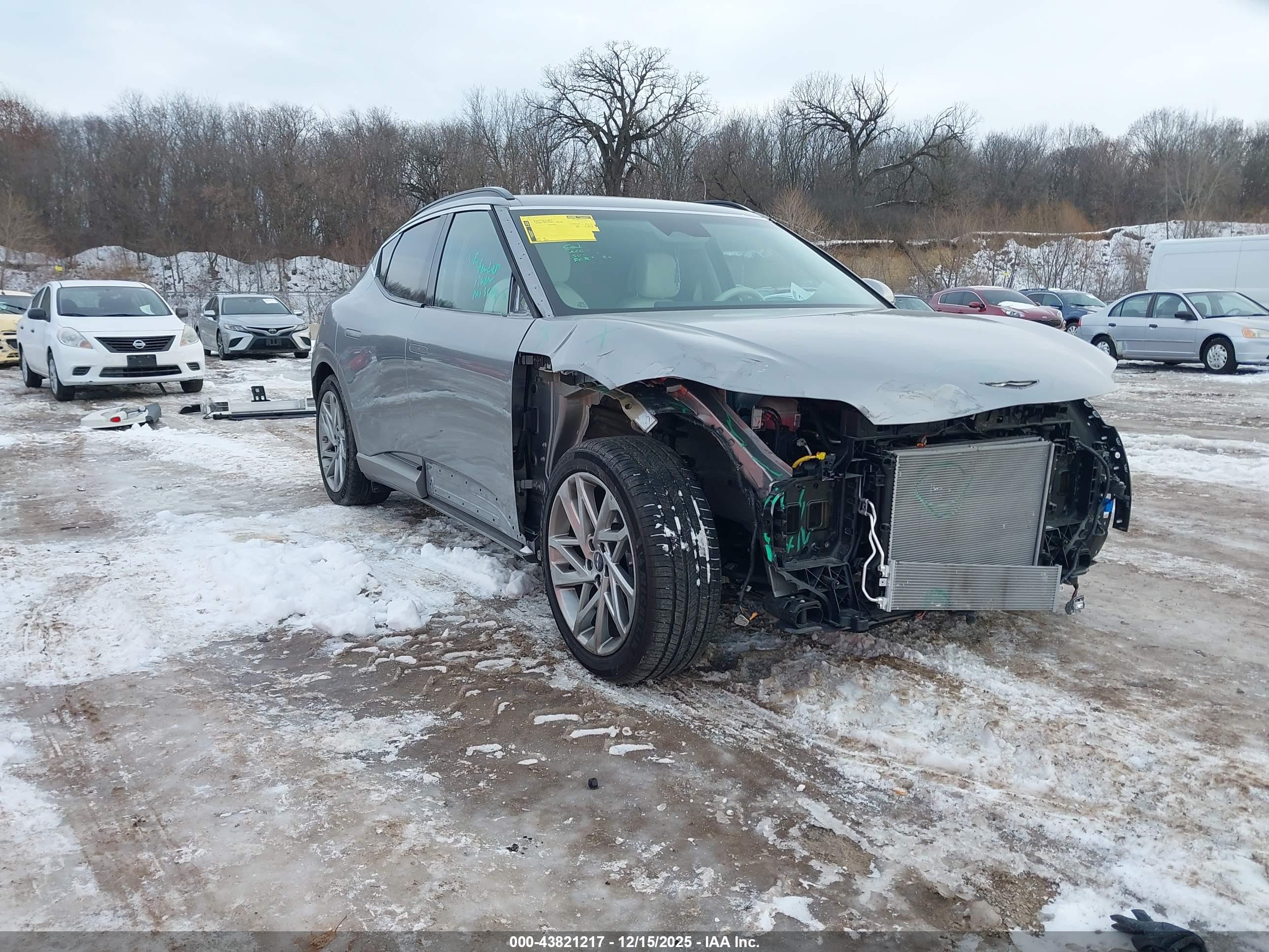 2025 Genesis GV60 Advanced, VIN KMUKCDSC3SU027250 — Front end