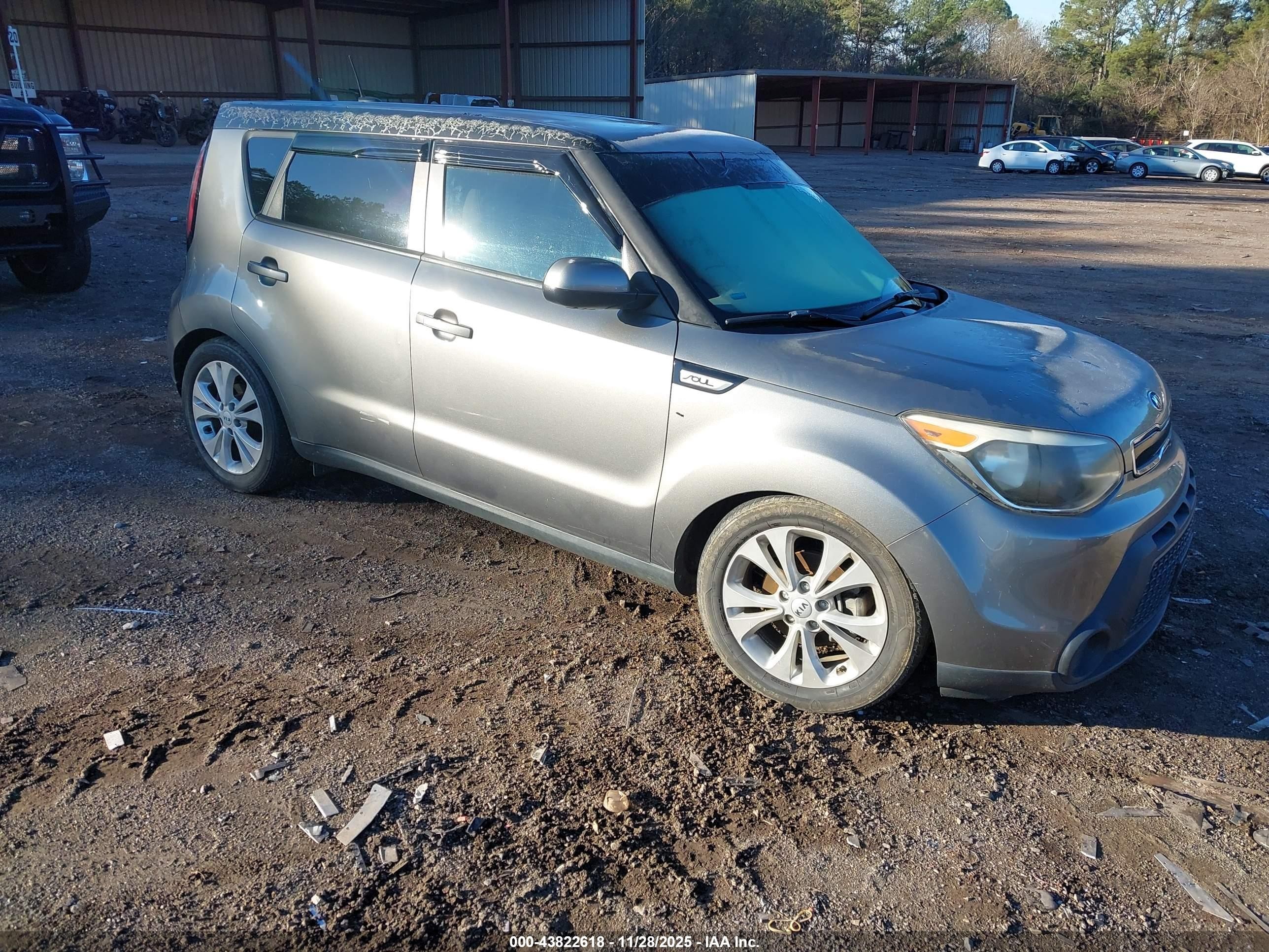 2015 Kia Soul +, VIN KNDJP3A55F7116130 — Normal wear
