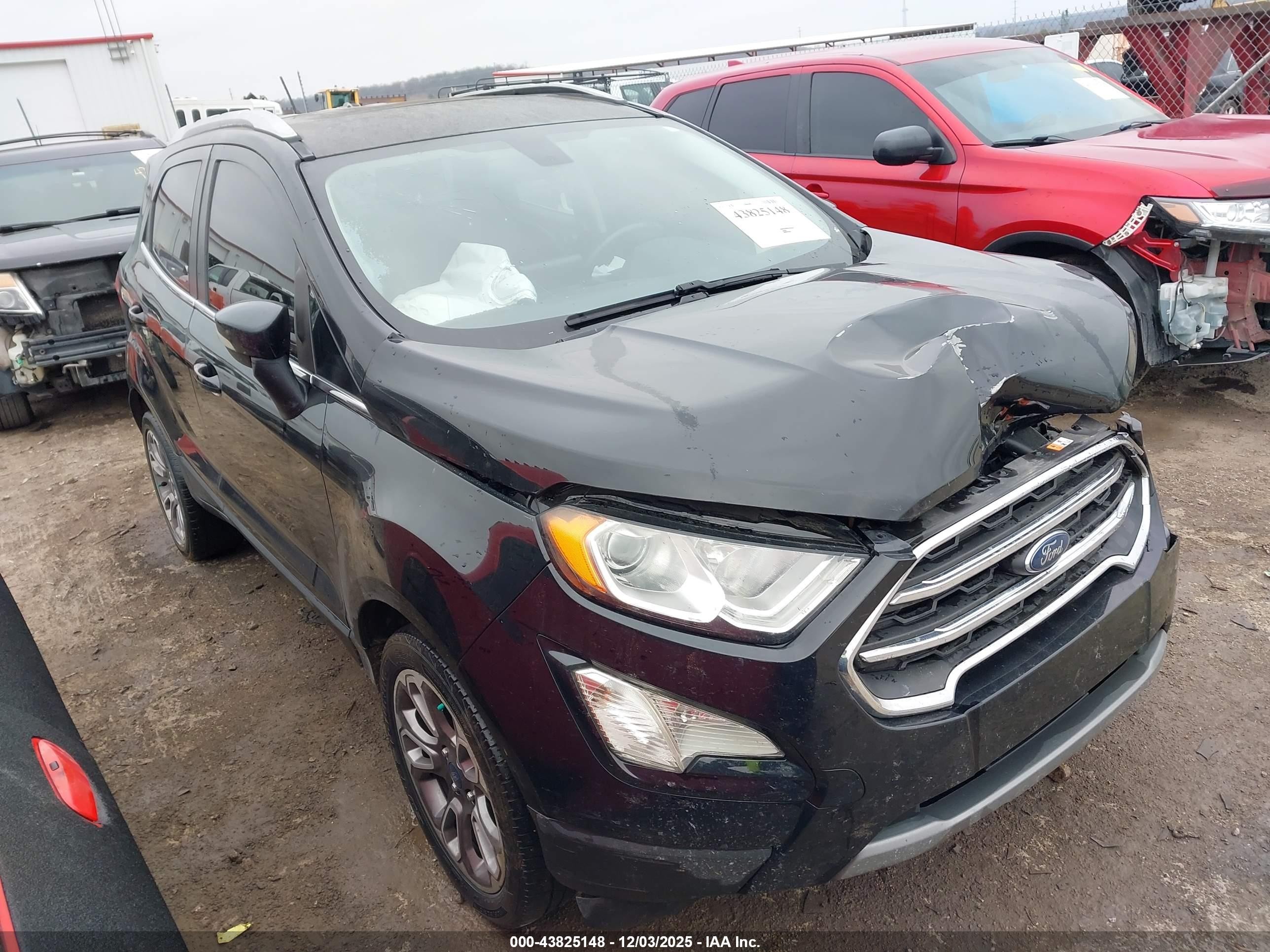 2021 Ford EcoSport Titanium, VIN MAJ3S2KE3MC402911 — Front end
