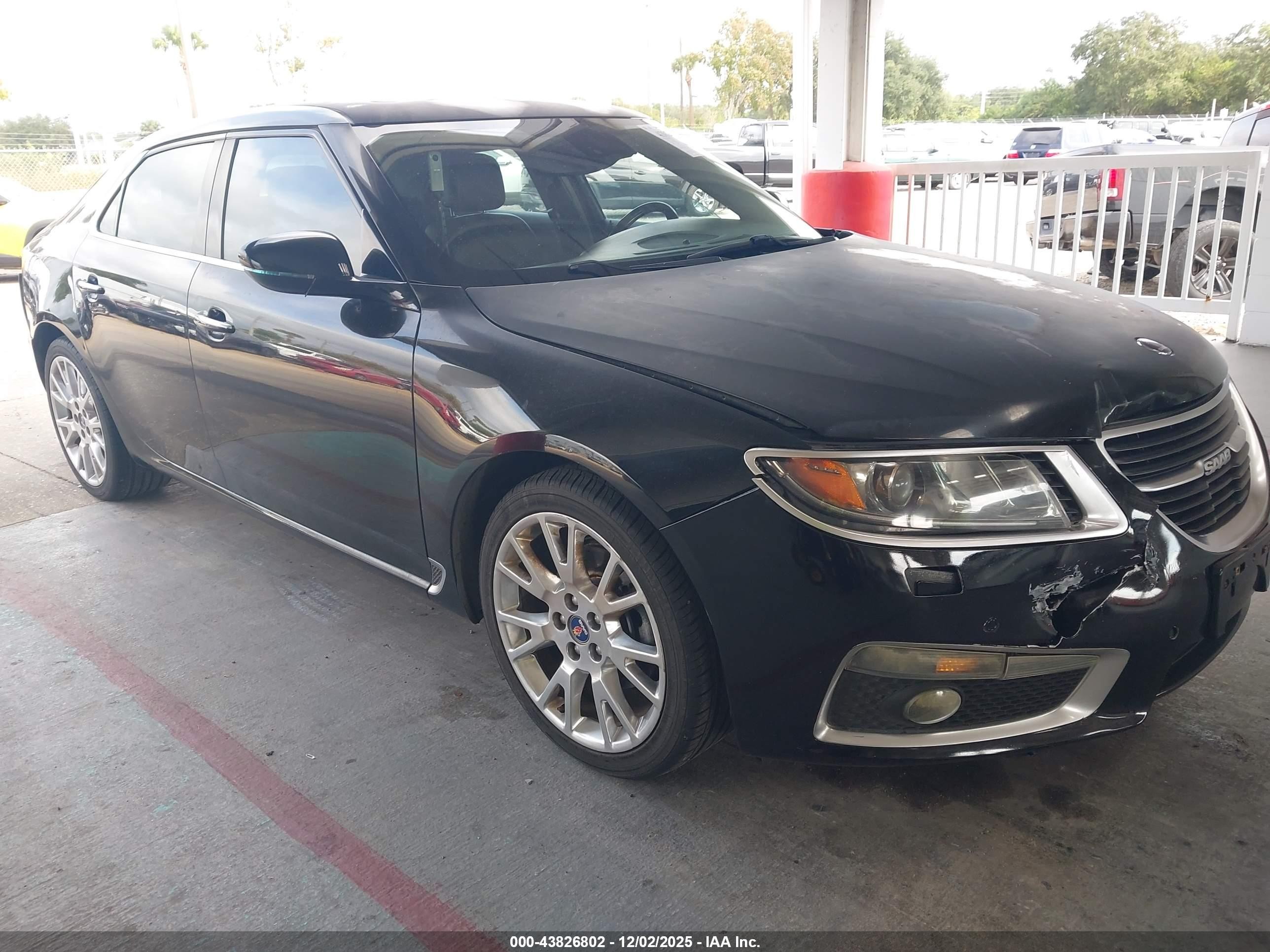 2011 Saab 9-5 Aero XWD, VIN YS3GR4BJ1B4005262 — Front end
