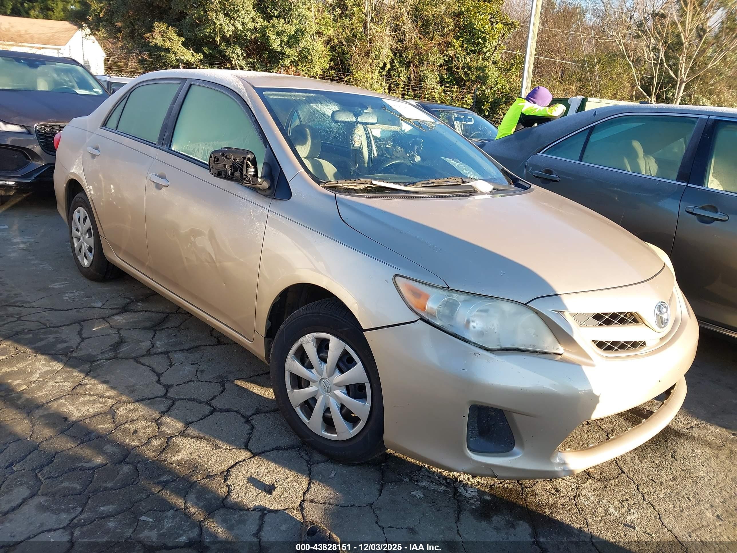 2011 Toyota Corolla LE, VIN JTDBU4EE7B9148413 — Side