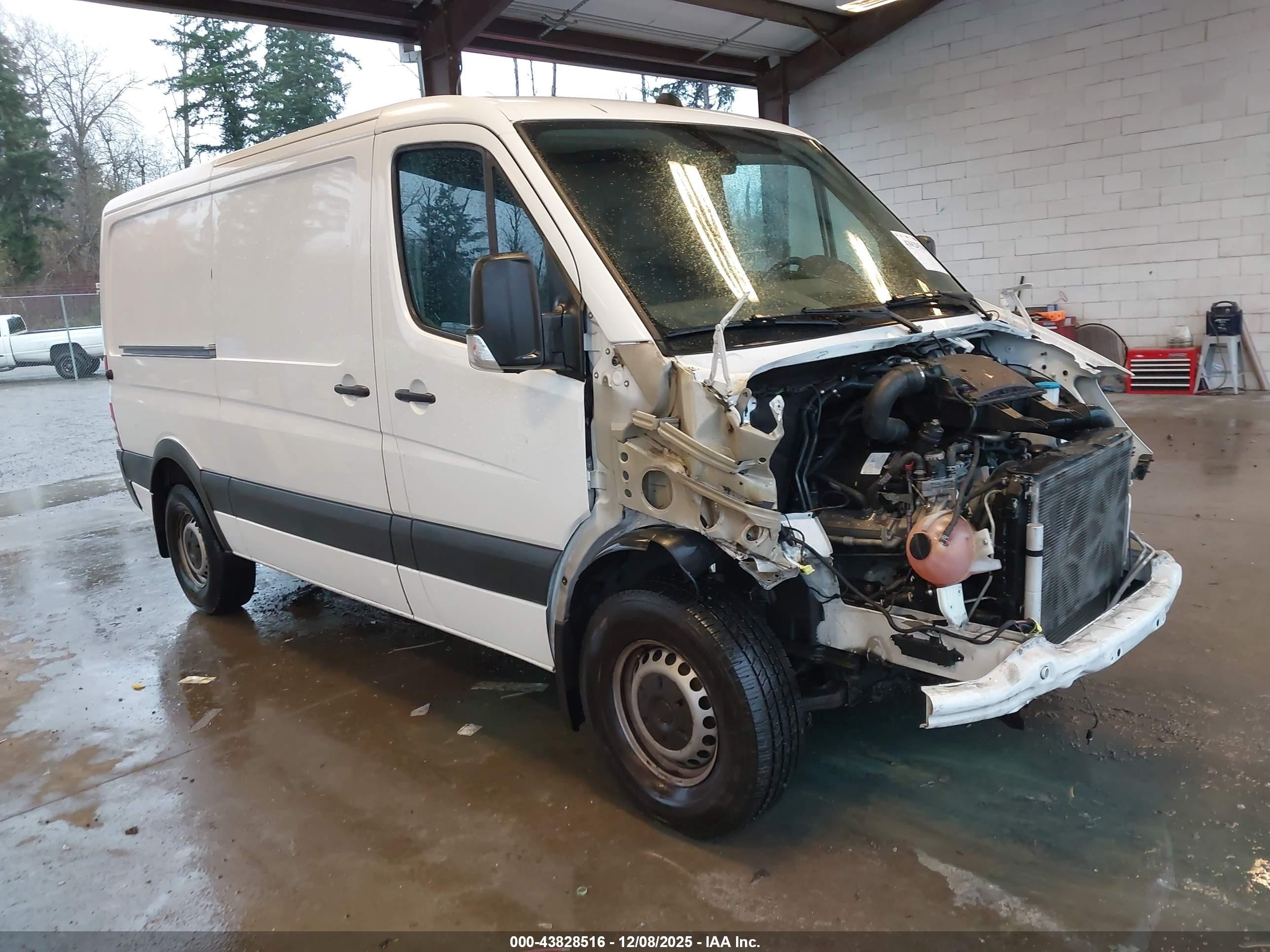 2007 Dodge Sprinter, VIN WD0PE745275161887 — Перед