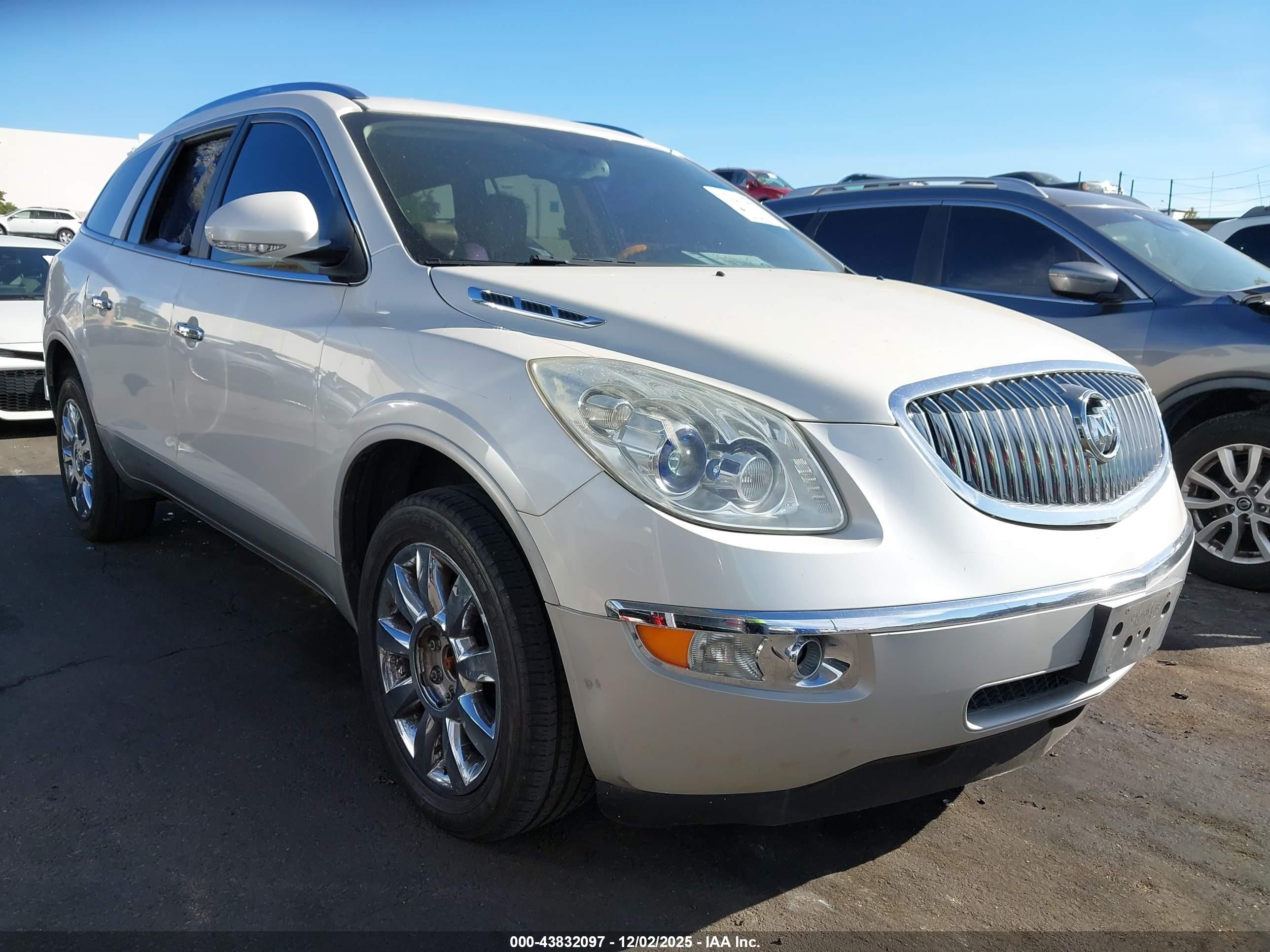 2011 Buick Enclave CXL-1, VIN 5GAKRBED6BJ372916 — Vandalism