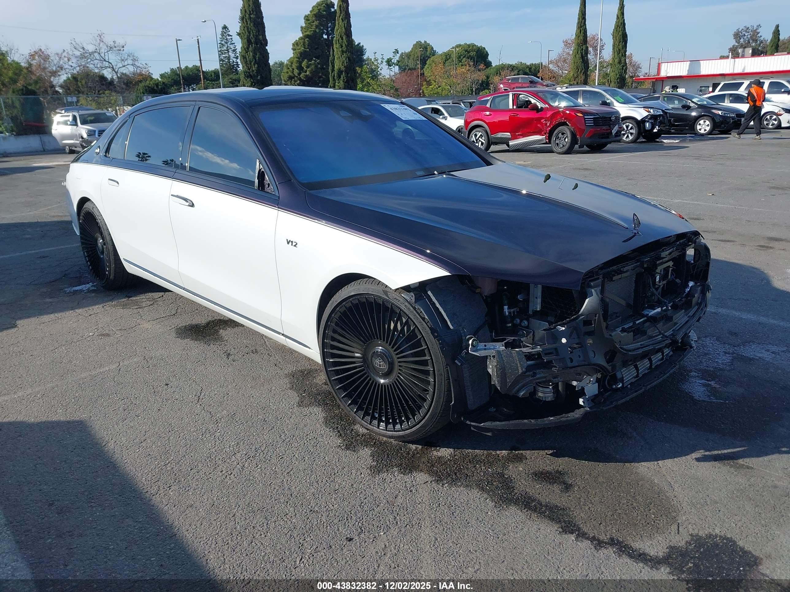 2025 Mercedes-Benz S 680 Maybach, VIN W1K6X7KB2SA303670 — Vandalism