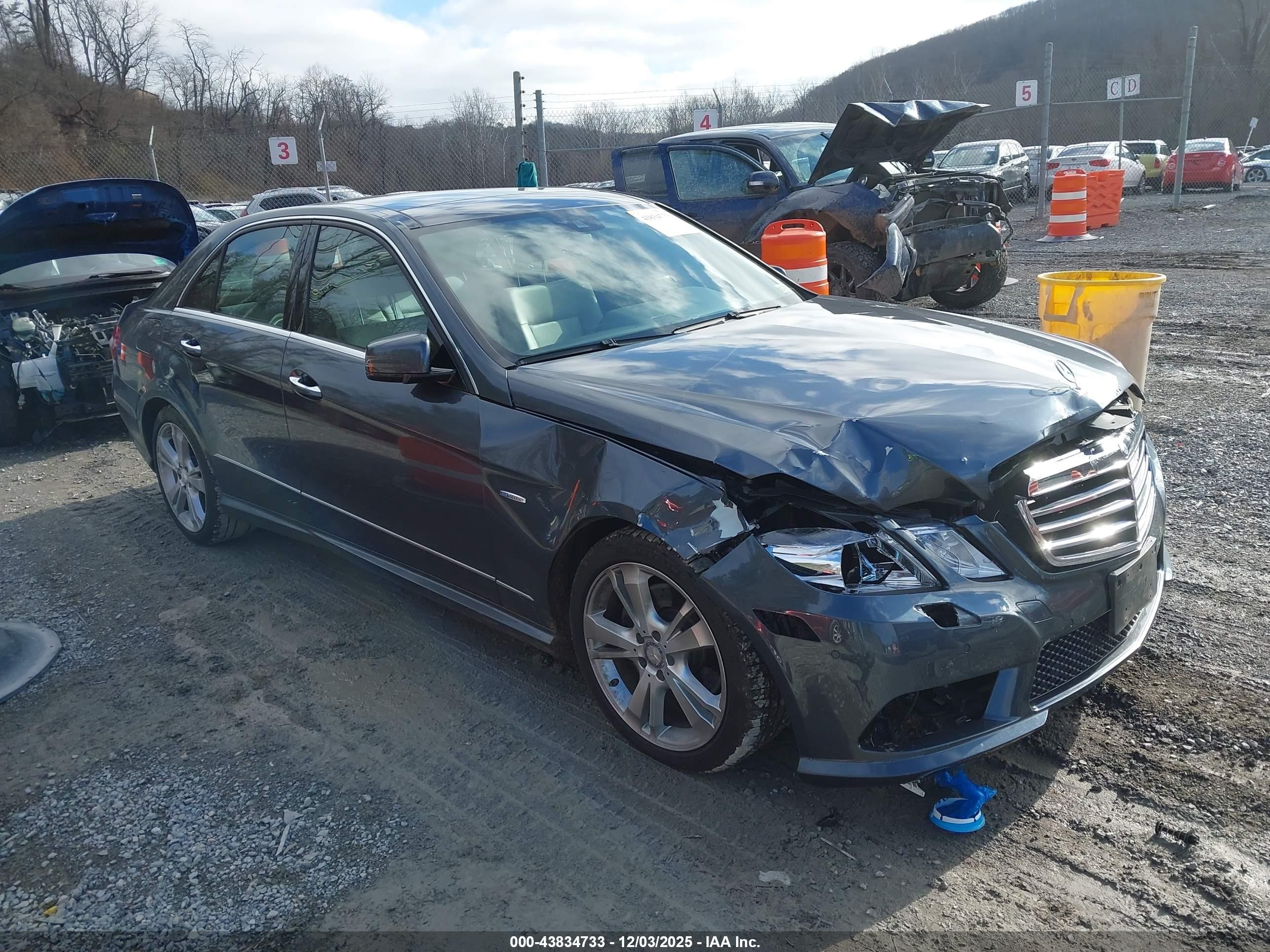 2012 Mercedes-Benz E 350 Sport, VIN WDDHF8JB7CA521639 — Front end
