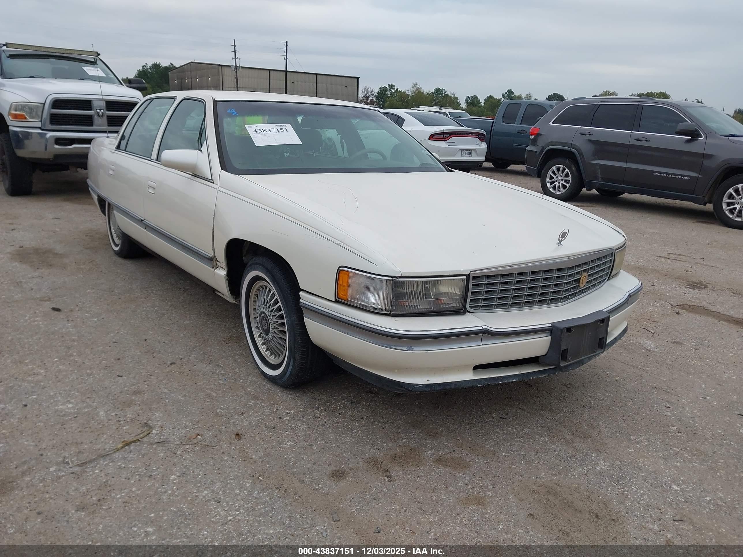 1995 Cadillac DeVille, VIN 1G6KD52BXSU248084 — Бок