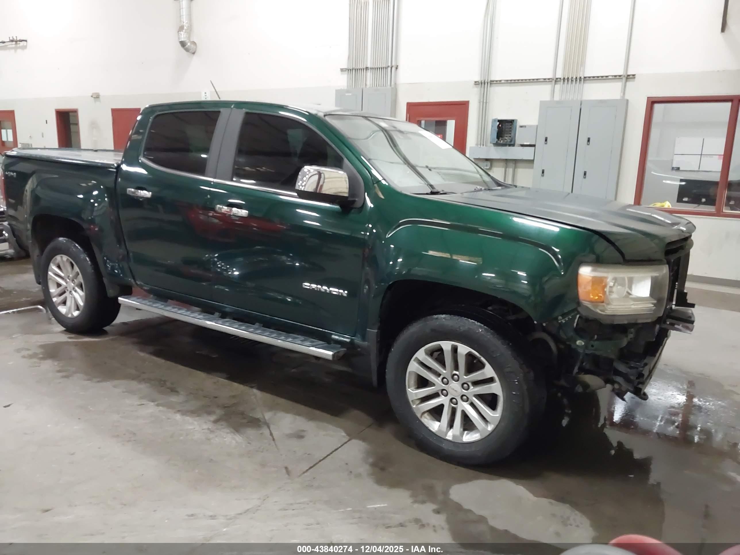 2015 GMC Canyon 4WD SLT, VIN 1GTG6CE36F1180153 — Front end