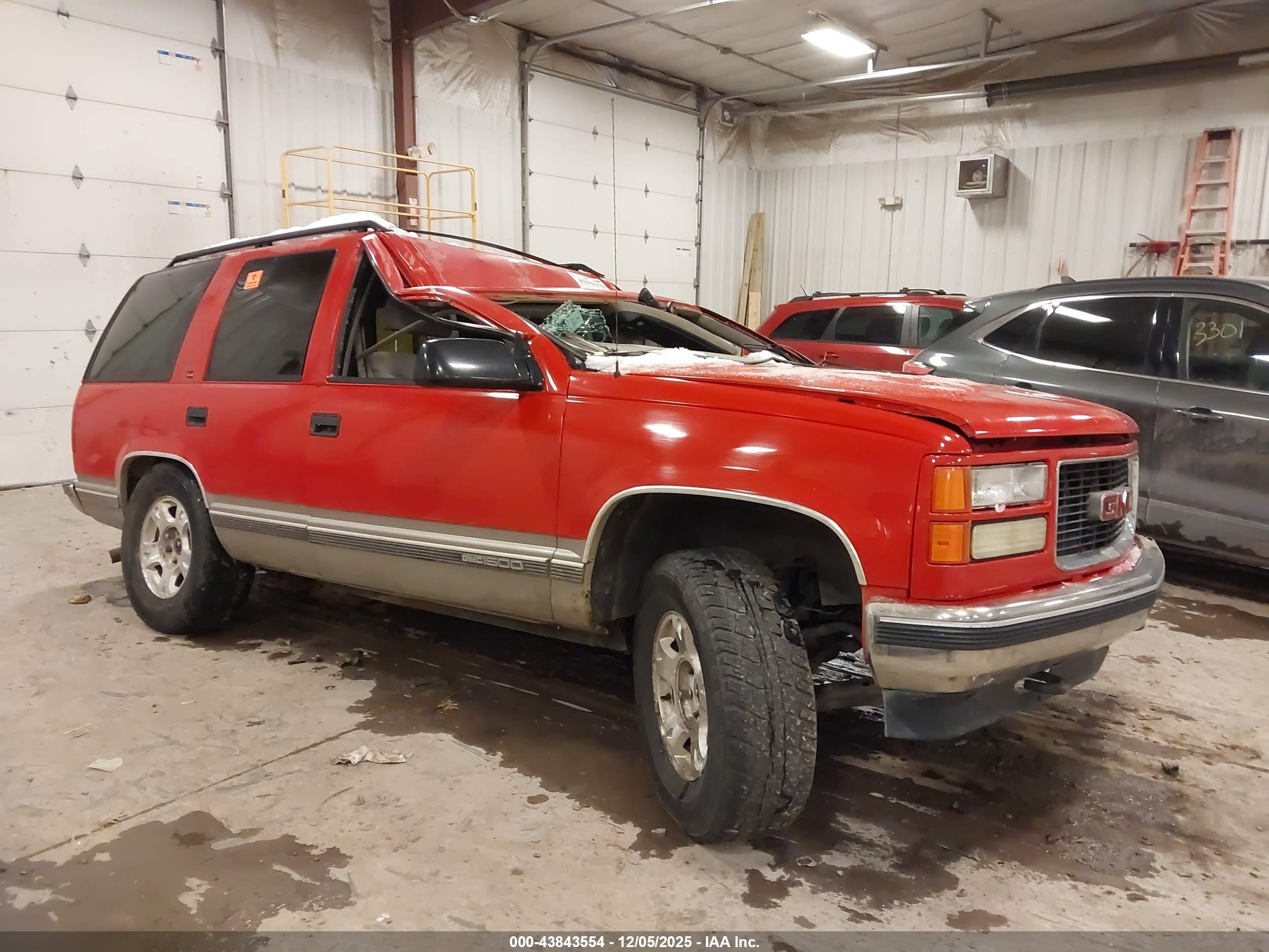 1998 GMC Yukon, VIN 1GKEK13R9WJ723658 — Biohazard / chemical