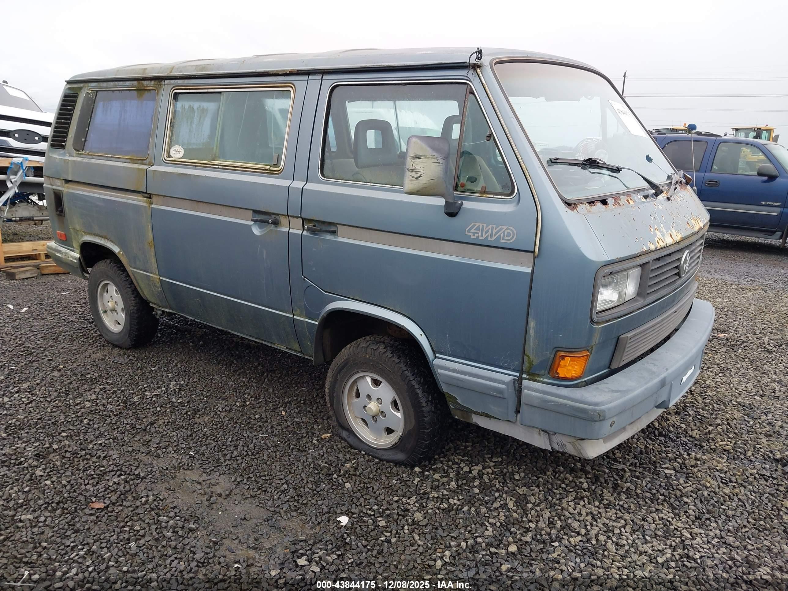 1989 Volkswagen Vanagon, VIN WV2YB025XKG000282 — Normal wear