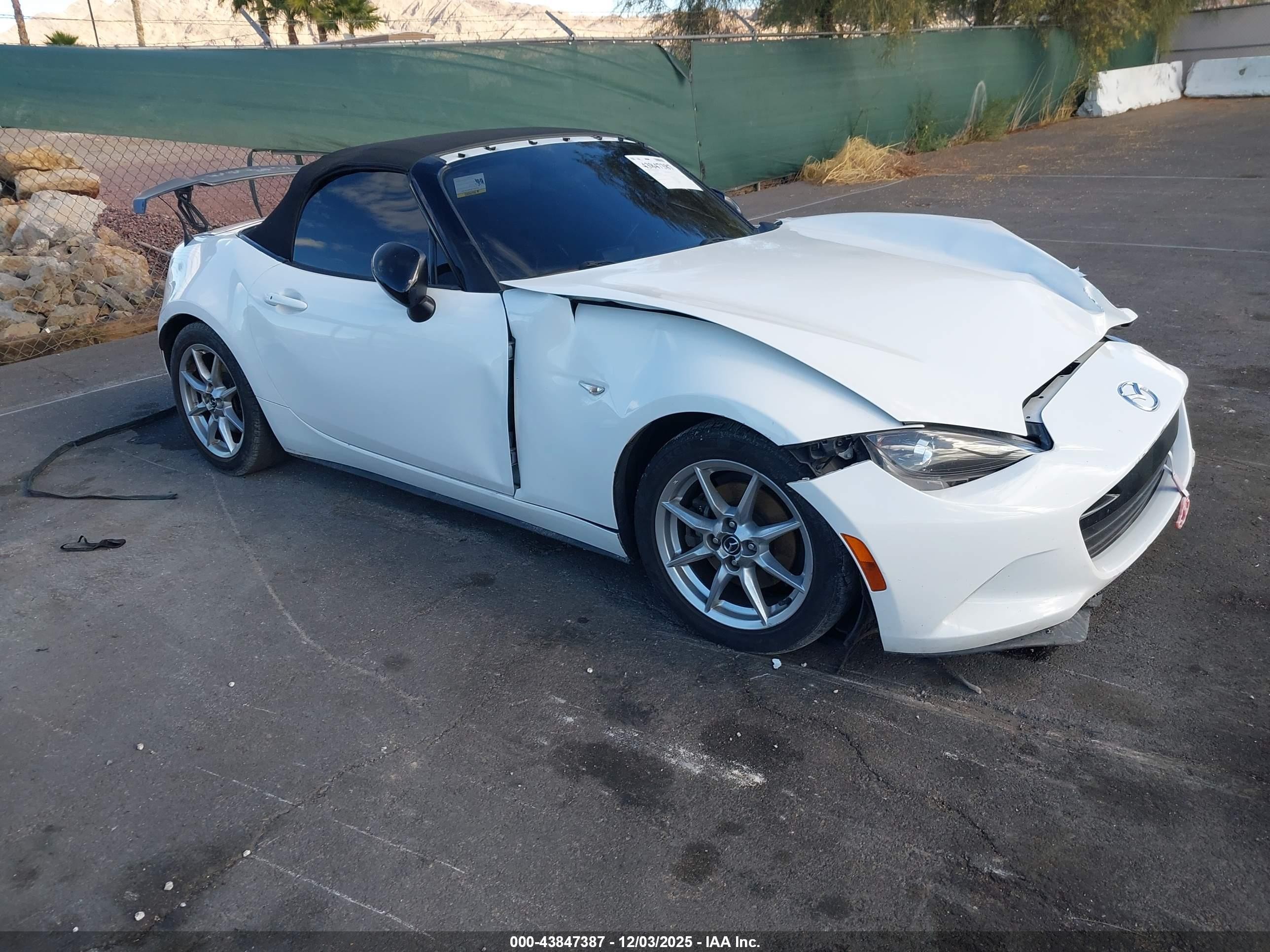 2016 Mazda MX-5 Miata Sport, VIN JM1NDAB71G0106963 — Front end