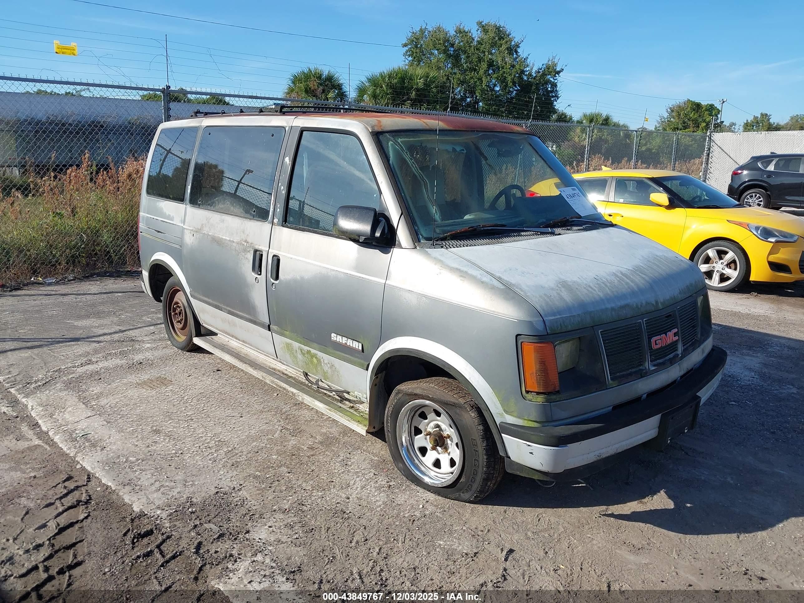 1989 GMC Safari, VIN 1GKDM15Z3KB528890 — Mechanical