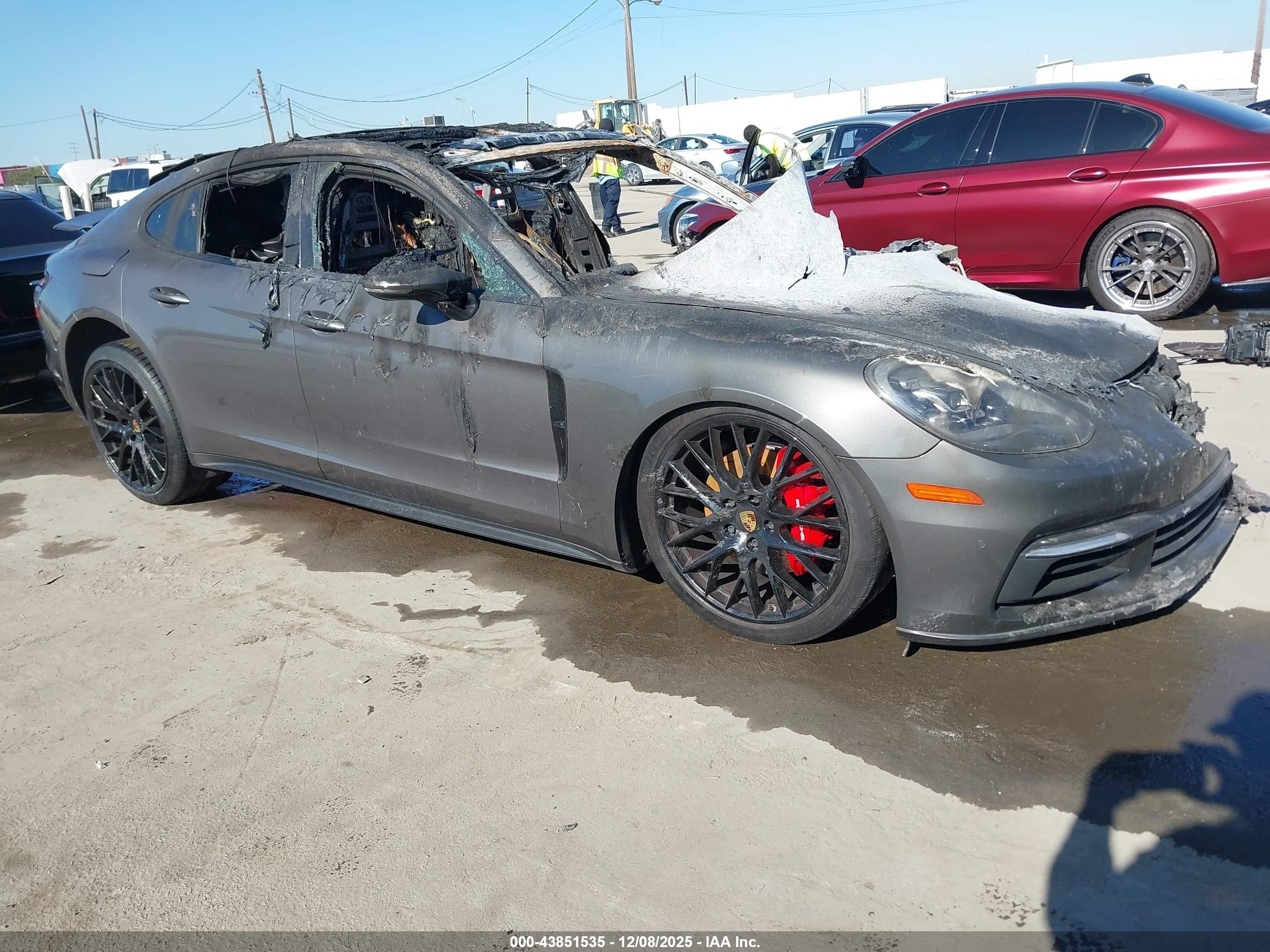 2018 Porsche Panamera 4S, VIN WP0AB2A72JL133204 — Burn