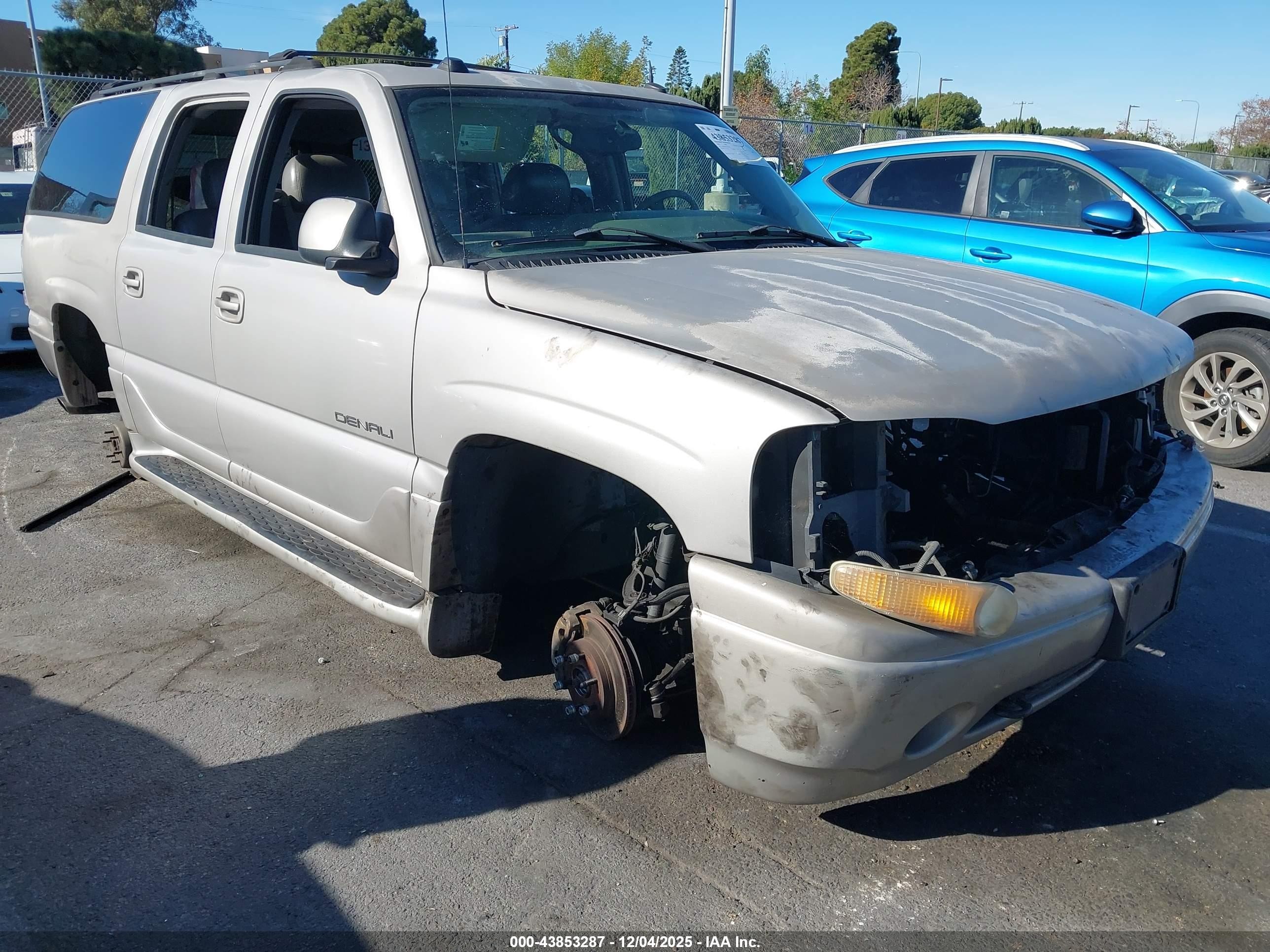 2004 GMC Yukon XL, VIN 1GKFK66U24J130268 — Stripped