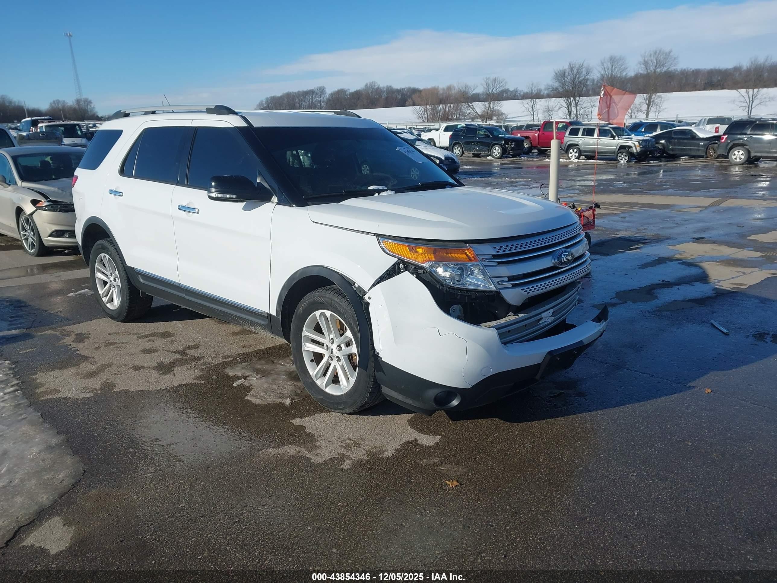 2015 Ford Explorer XLT, VIN 1FM5K8D84FGA16390 — All over