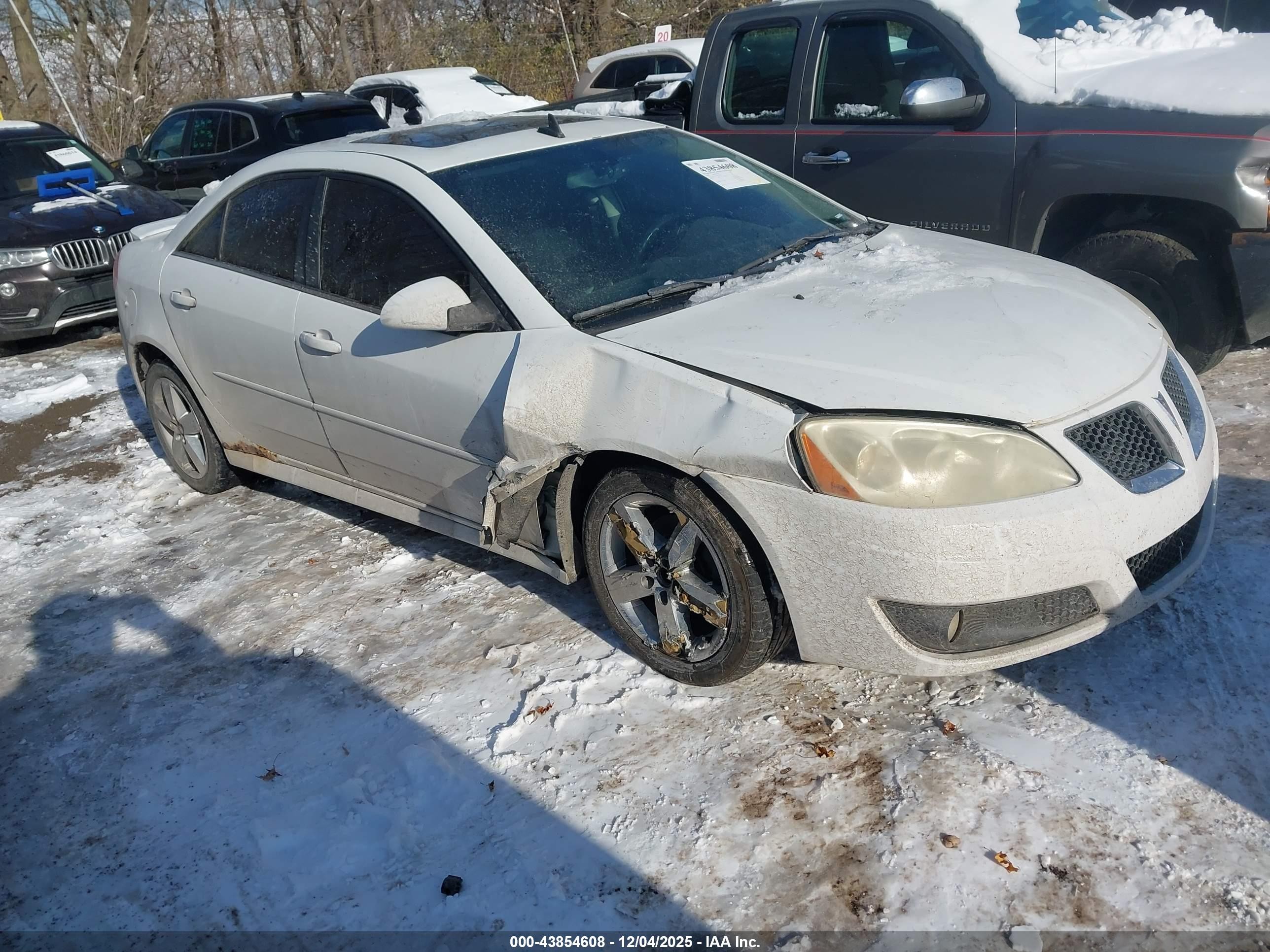 2010 Pontiac G6 1SH, VIN 1G2ZA5EK2A4155286 — Перед