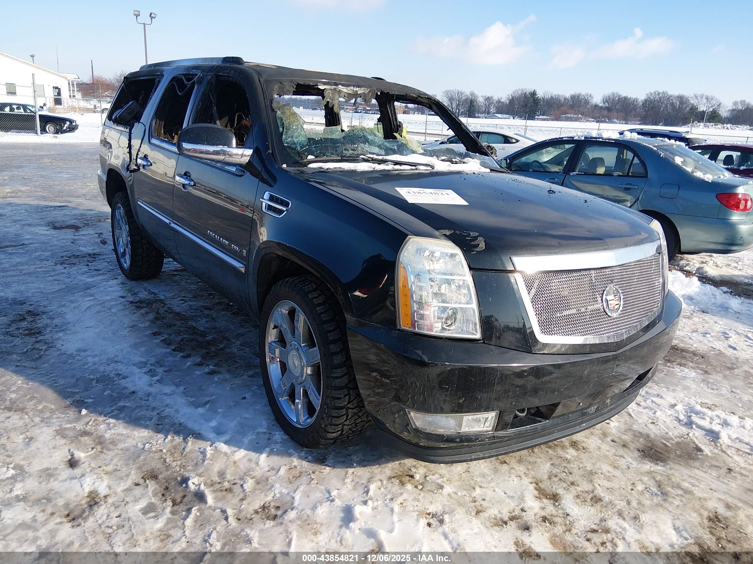 2013 Cadillac Escalade ESV Luxury, VIN 1GYS4HEF6DR253912 — Interior fire
