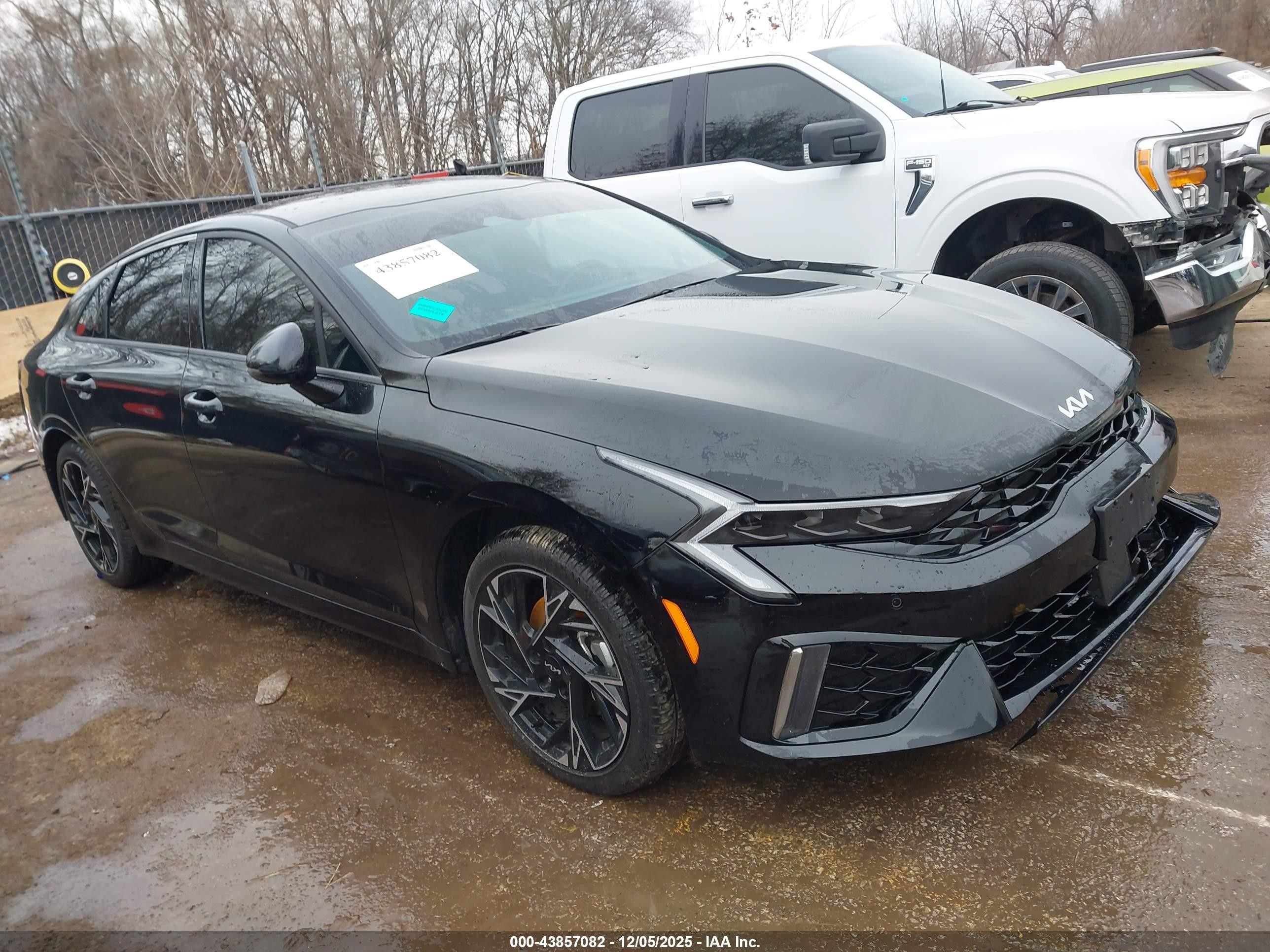 2025 Kia K5 GT-Line, VIN KNAG64J77S5297402 — Side
