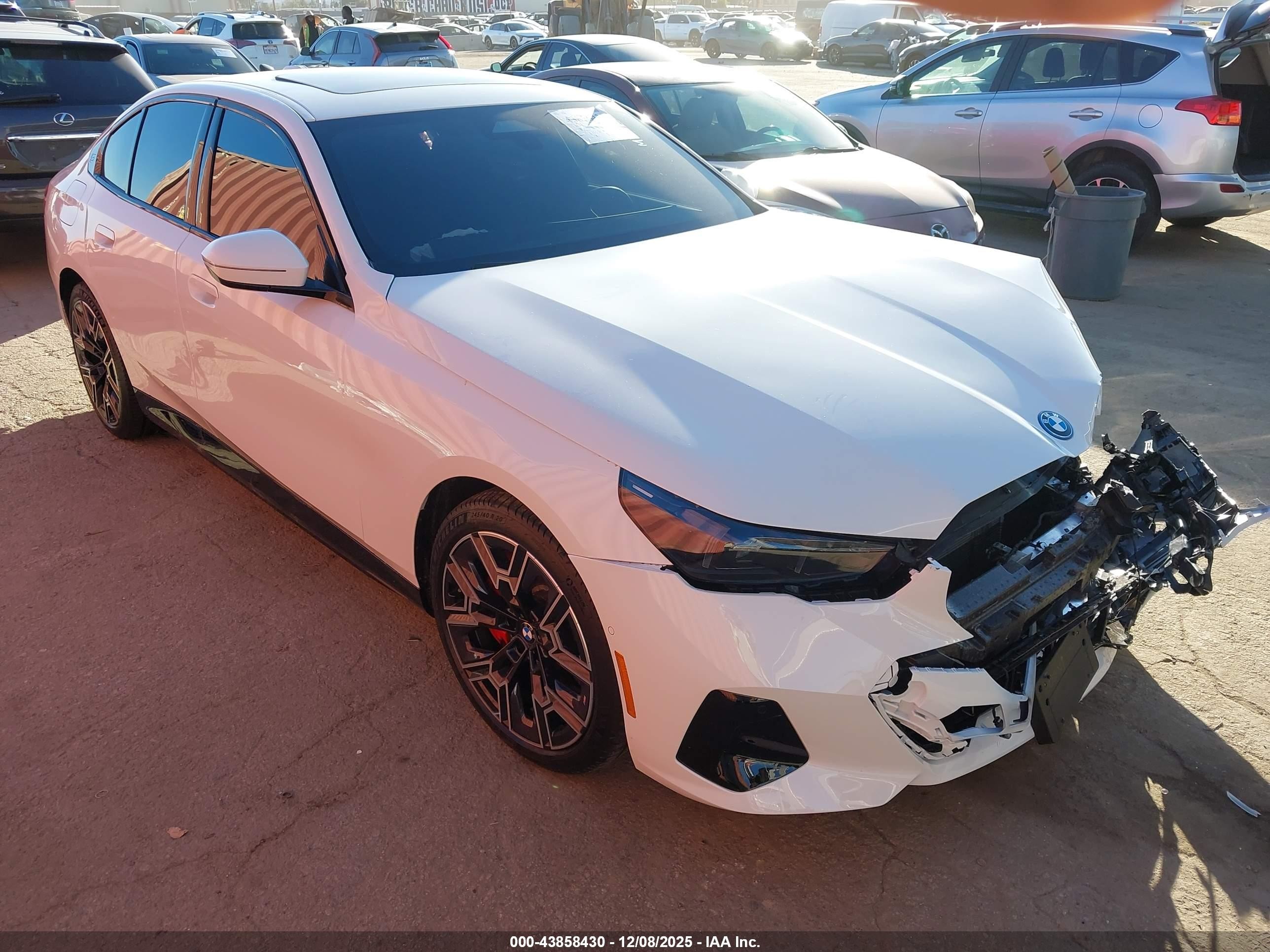 2026 BMW i5 eDrive40, VIN WBY63HG00TCW28499 — Front end
