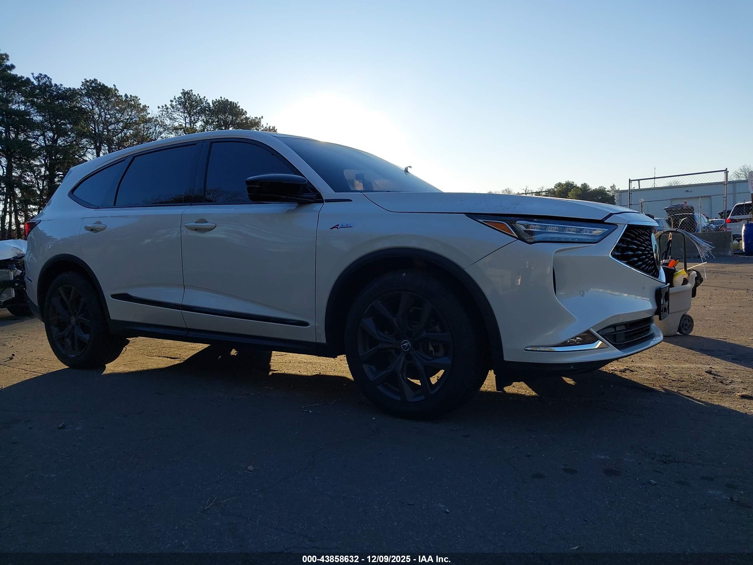 2023 Acura MDX w/A-Spec Package, VIN 5J8YE1H09PL041638 — Electrical