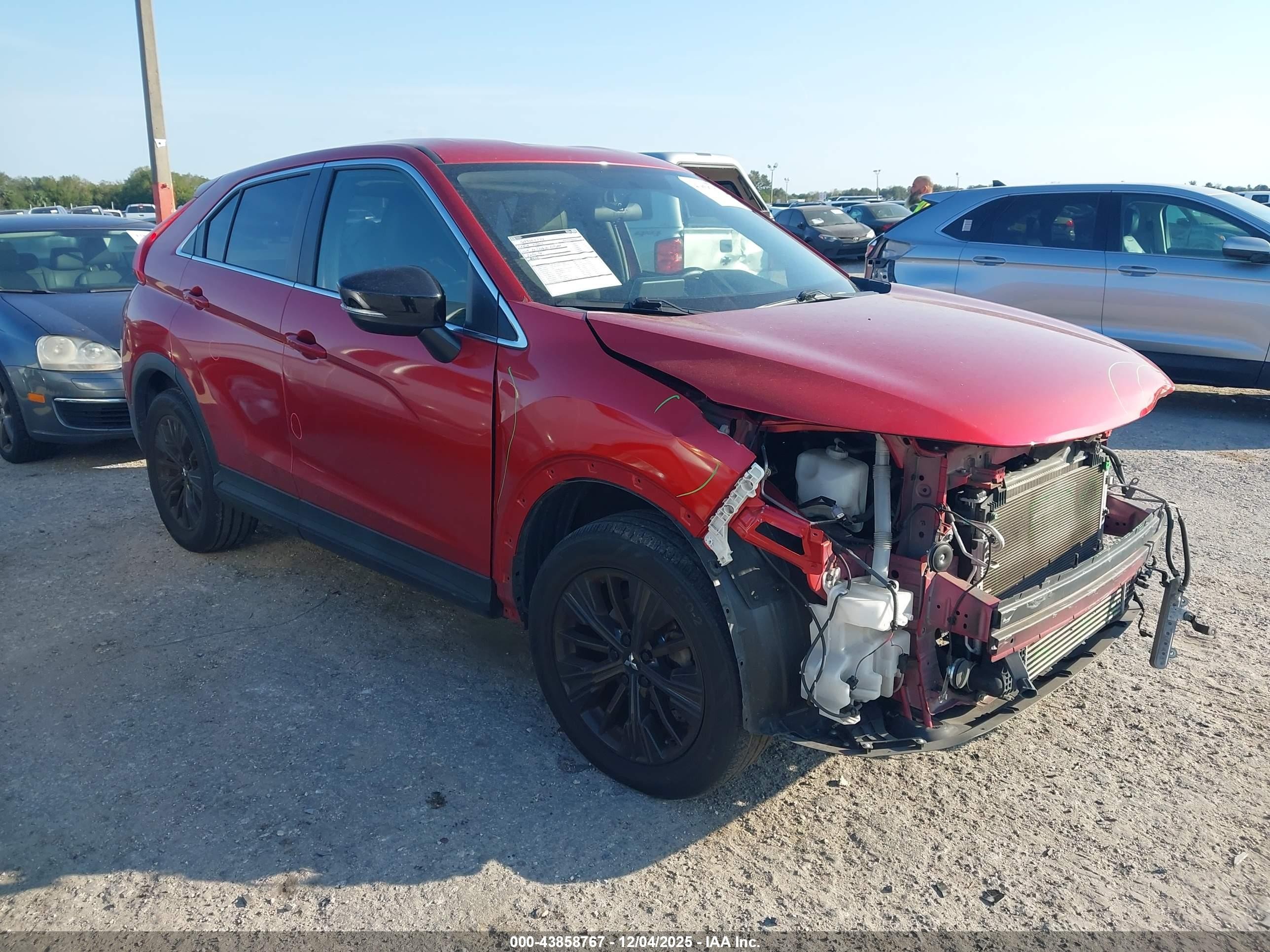2018 Mitsubishi Eclipse Cross LE, VIN JA4AT4AA0JZ044517 — Front end