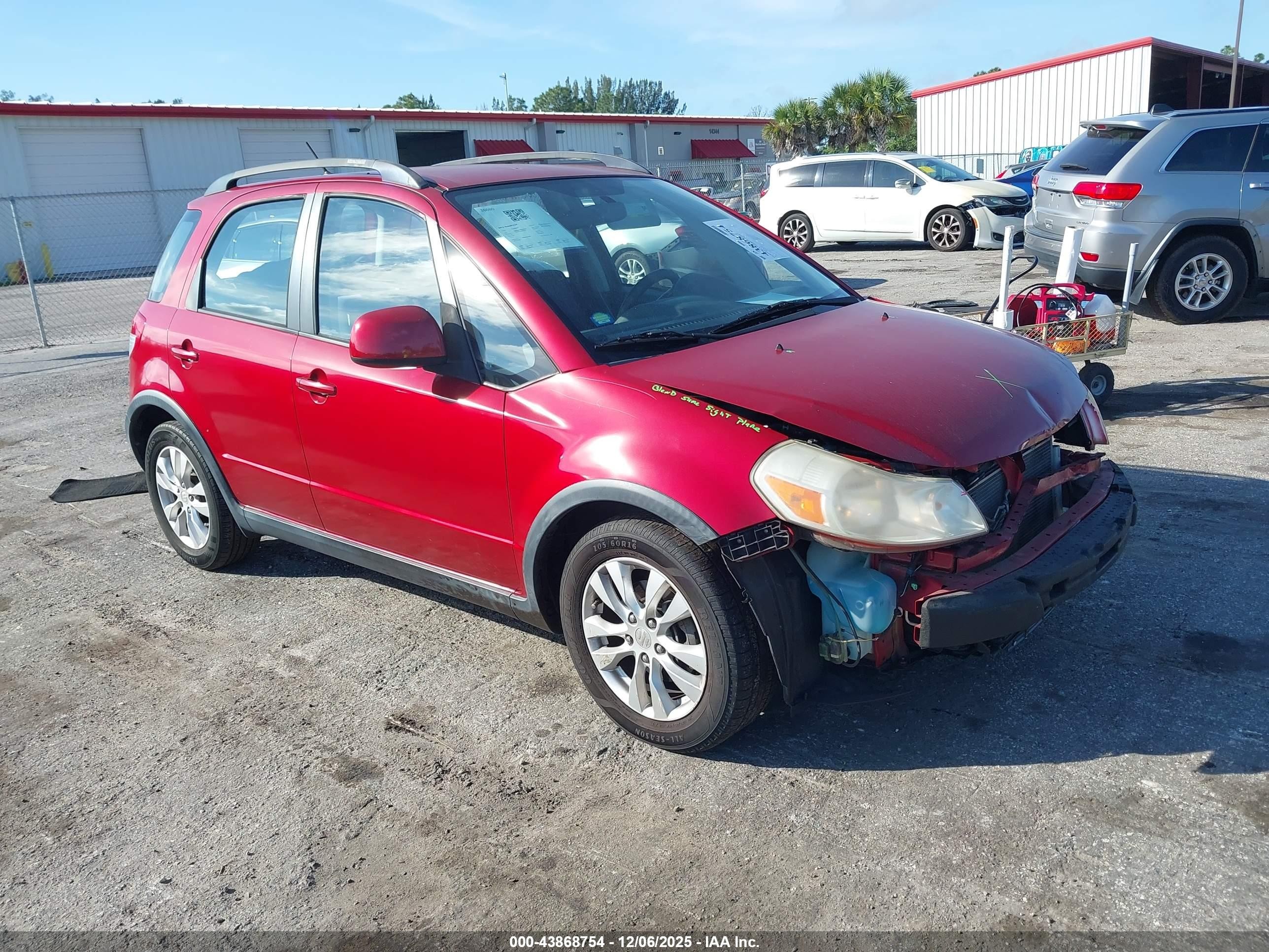 2013 Suzuki SX4 Crossover, VIN JS2YB5A36D6100342 — Front end