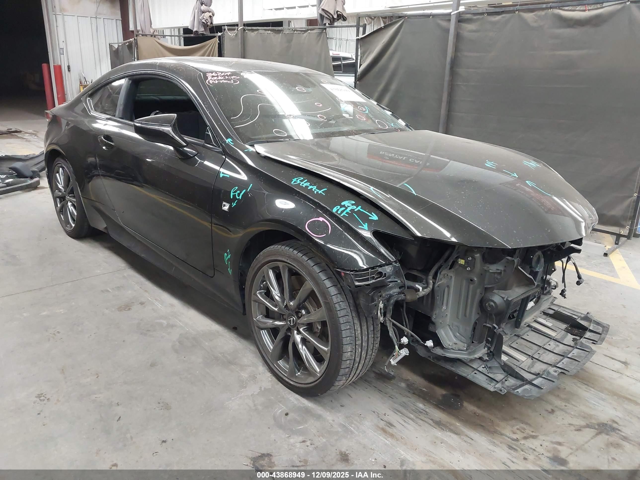 2022 Lexus RC 350 F Sport, VIN JTHGZ5BC0N5026504 — Перед