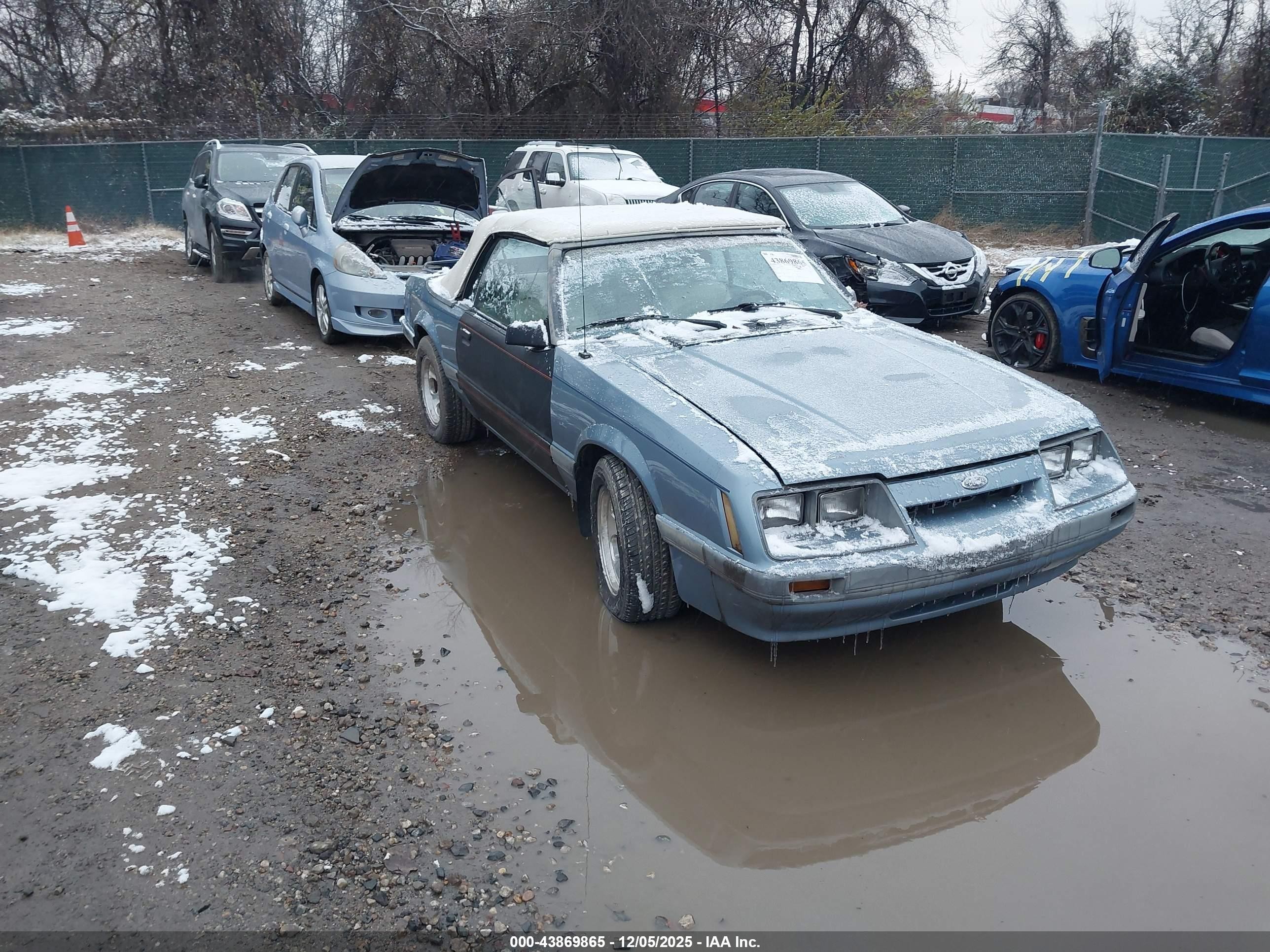 1986 Ford Mustang GLX, VIN 1FABP2732GF226733 — Normal wear