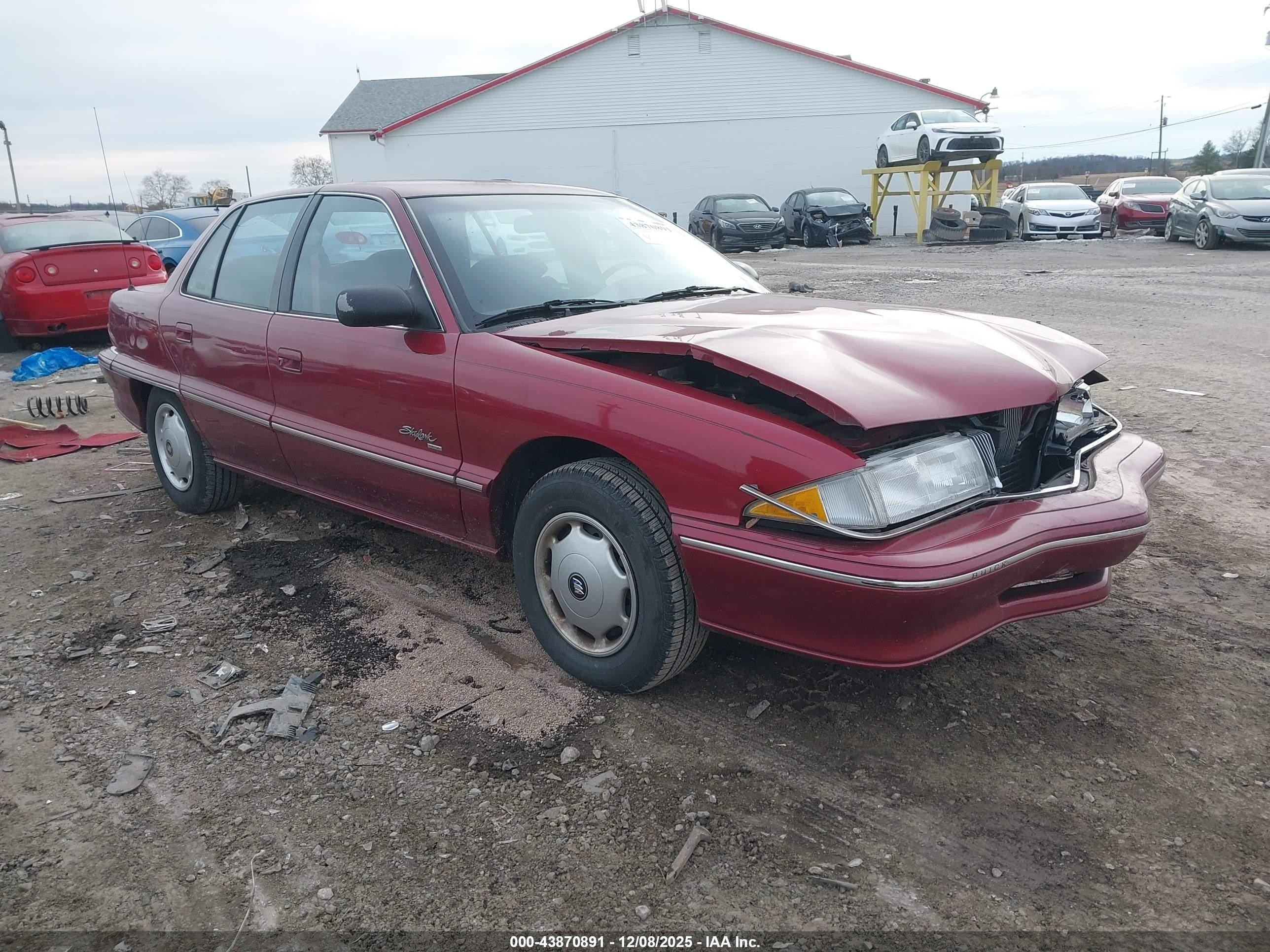 1995 Buick Skylark, VIN 1G4NV55D4SC423807 — Front end