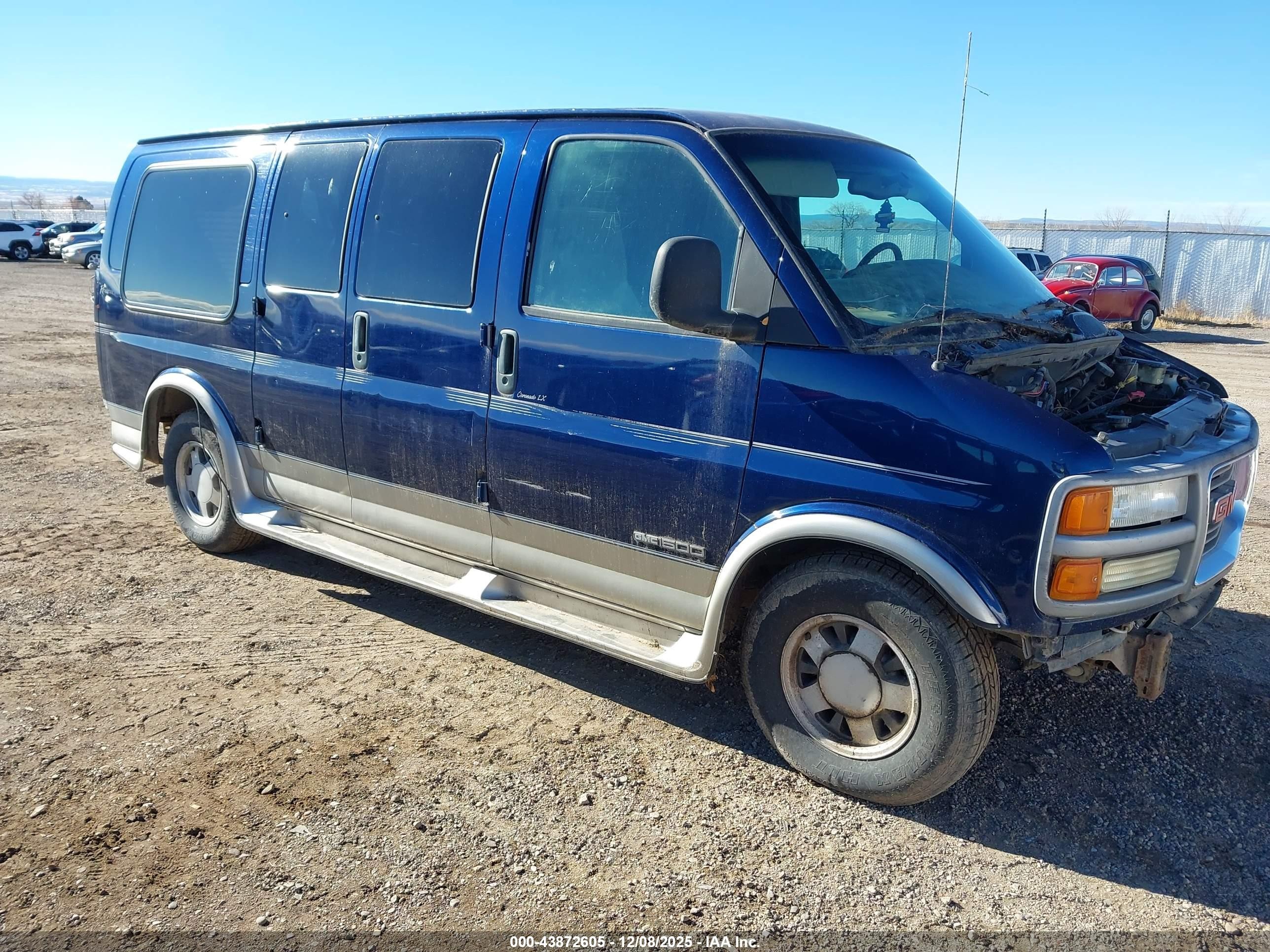 2002 GMC Savana Cargo, VIN 1GDFG15M721148789 — All over