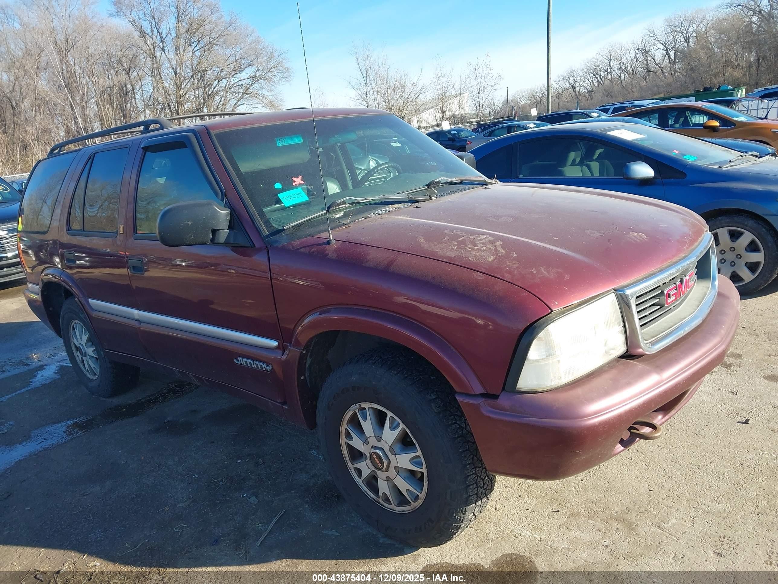 2001 GMC Jimmy SLE, VIN 1GKDT13W812106172 — Перед