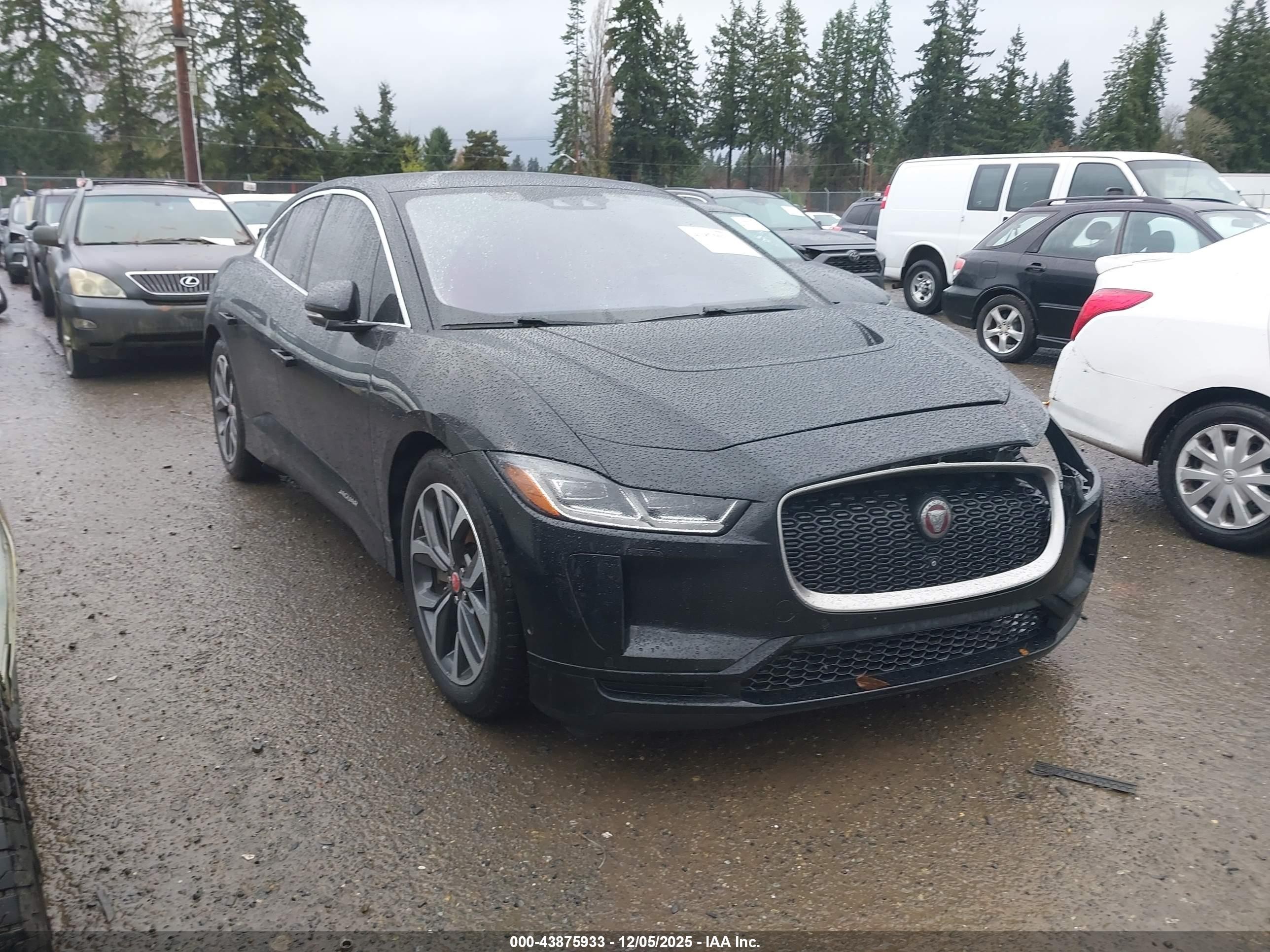2019 Jaguar I-Pace HSE, VIN SADHD2S13K1F61550 — Front end