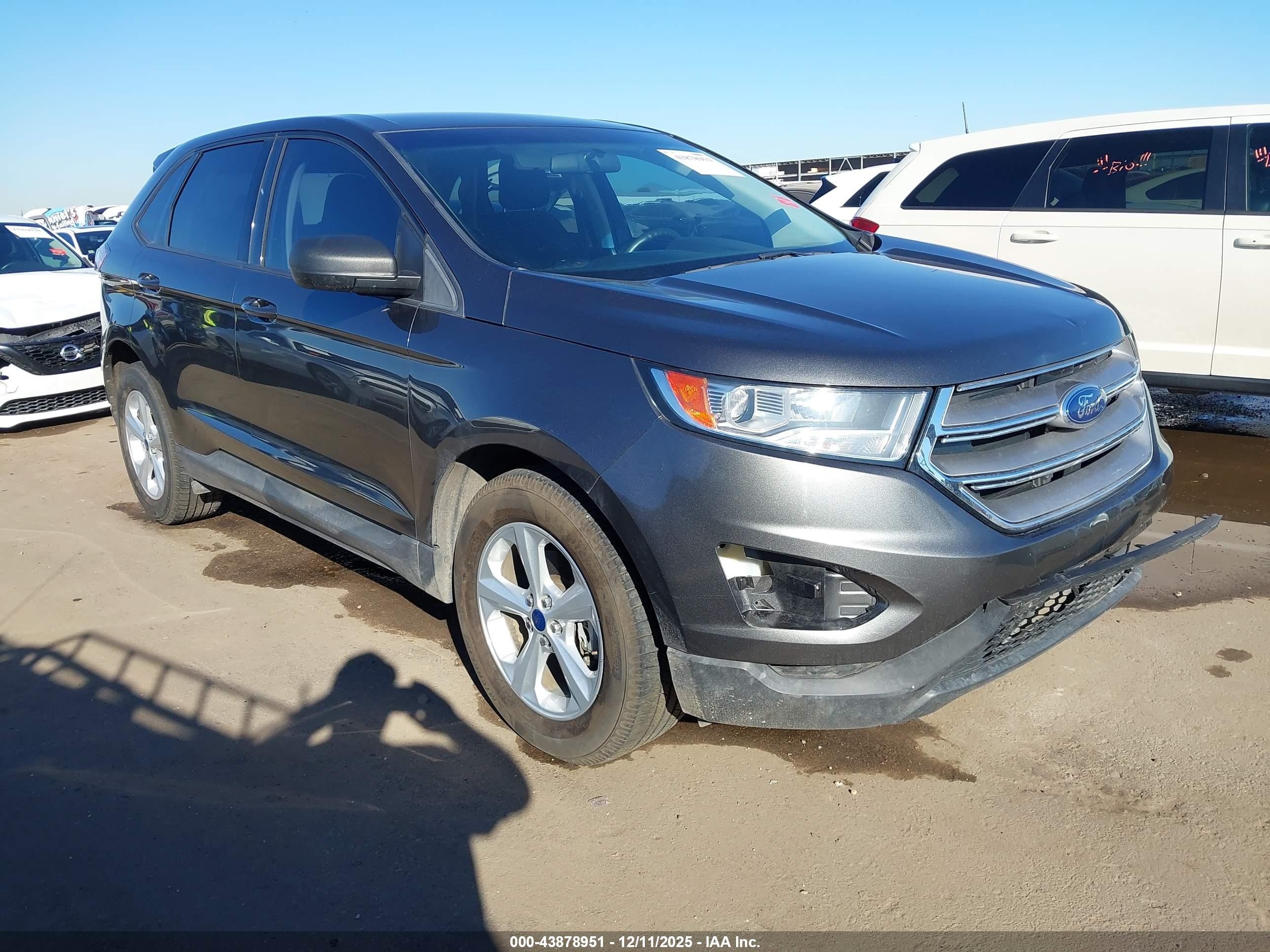 2017 Ford Edge SE, VIN 2FMPK3G96HBC55594 — Front end