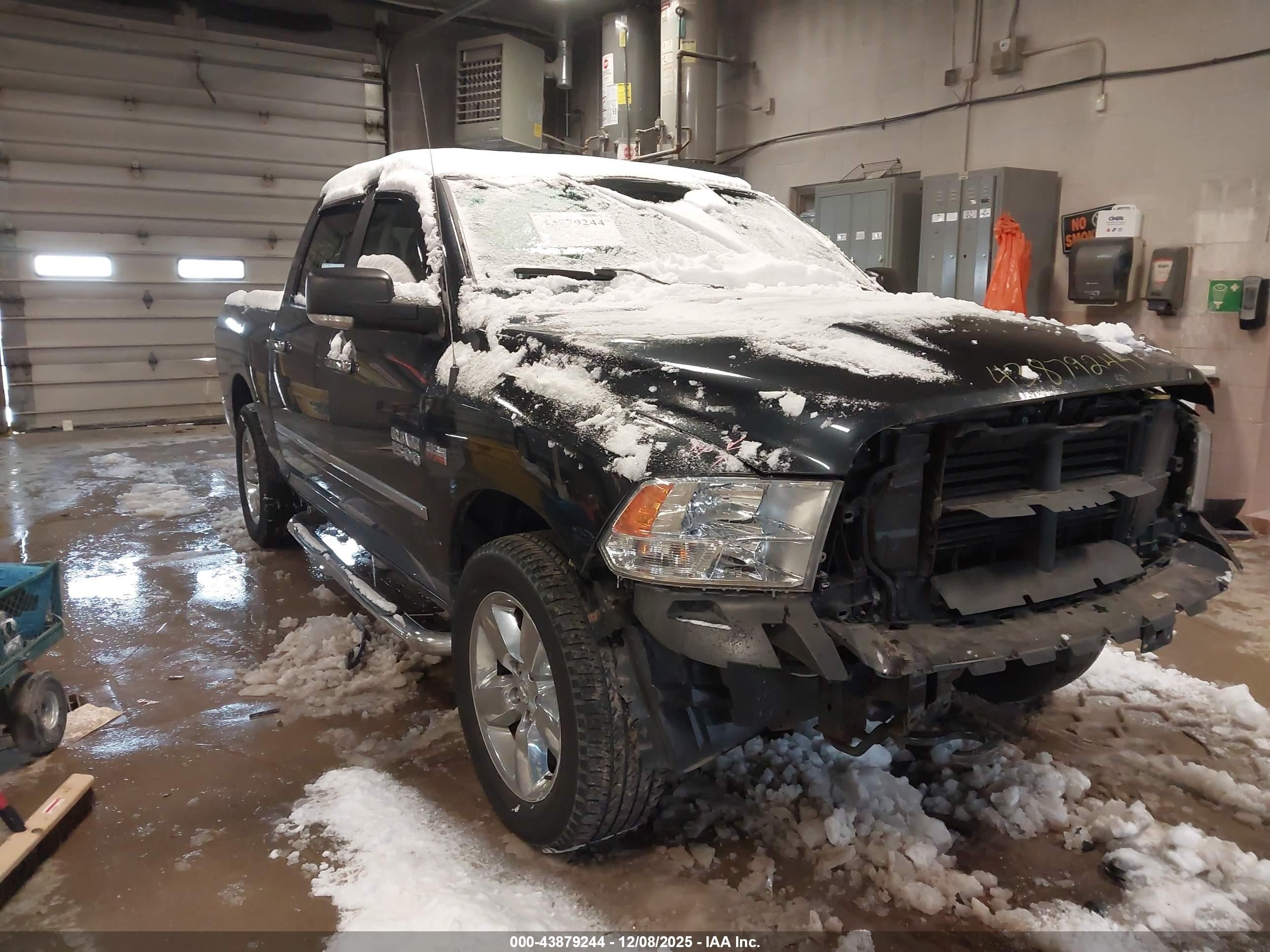 2016 Ram 1500 SLT, VIN 1C6RR7LT2GS255914 — Storm