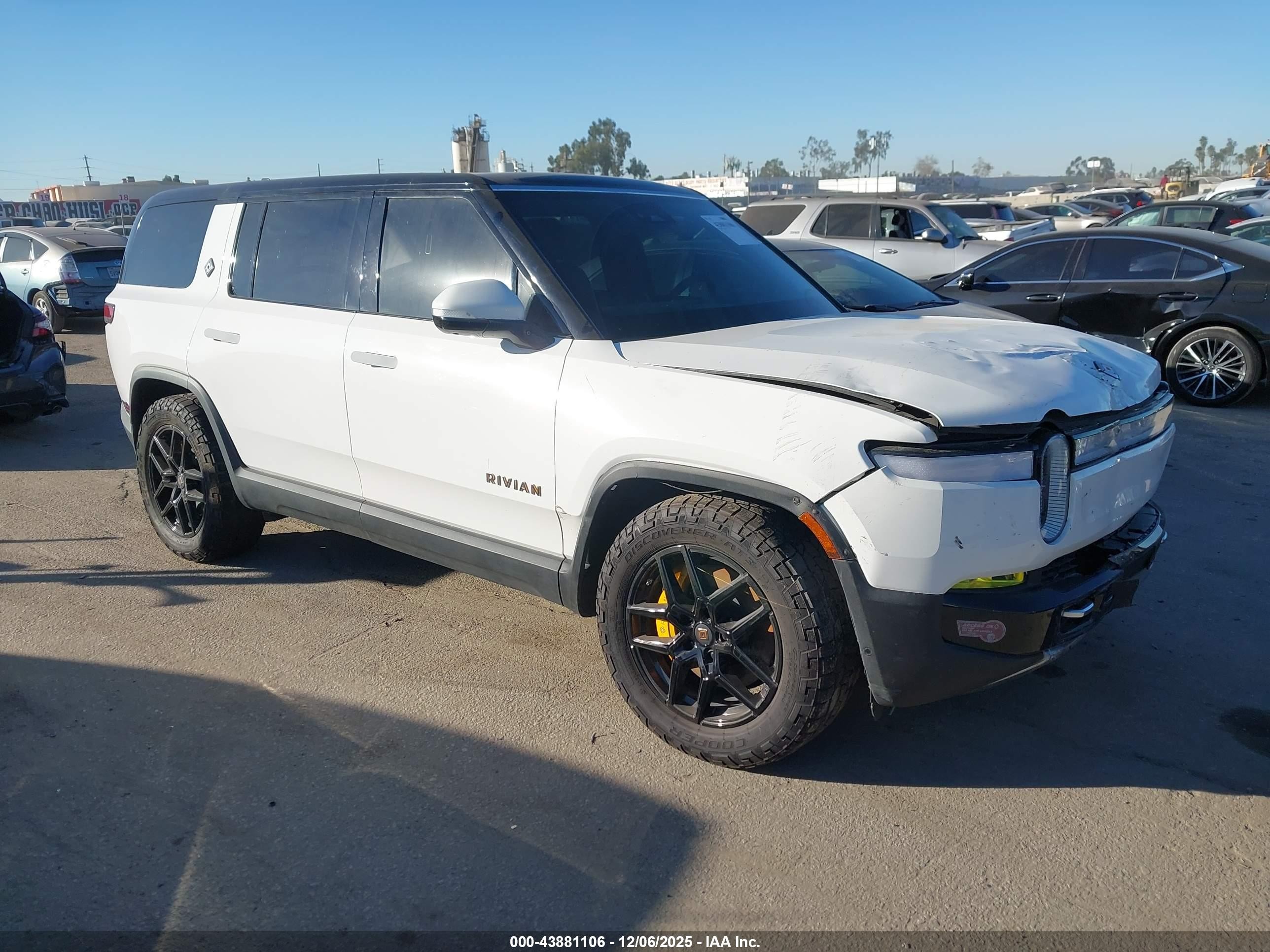 2023 Rivian R1S Adventure, VIN 7PDSGABA6PN017536 — Auction photo
