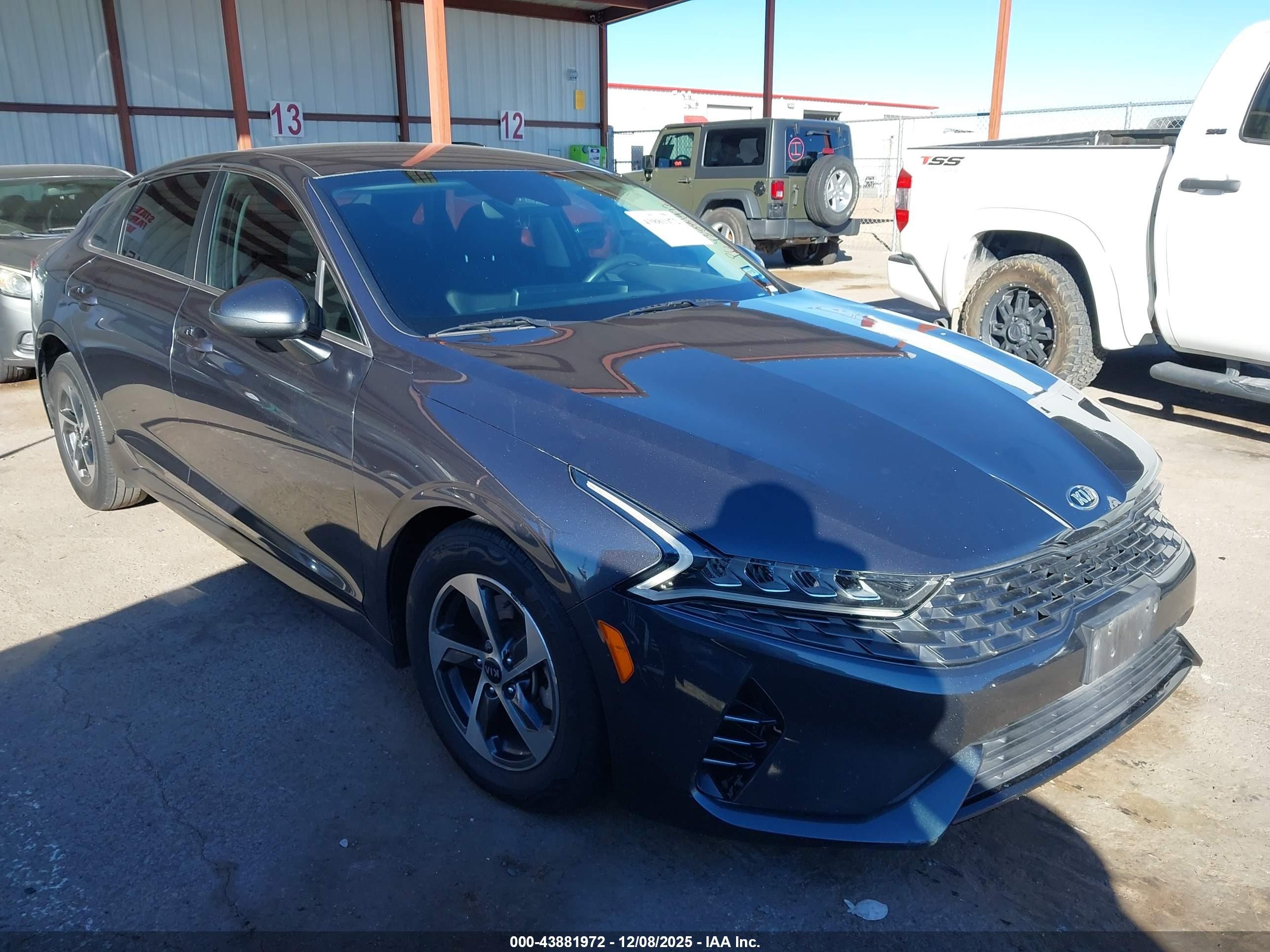 2021 Kia K5 LXS, VIN 5XXG14J28MG012792 — Front end