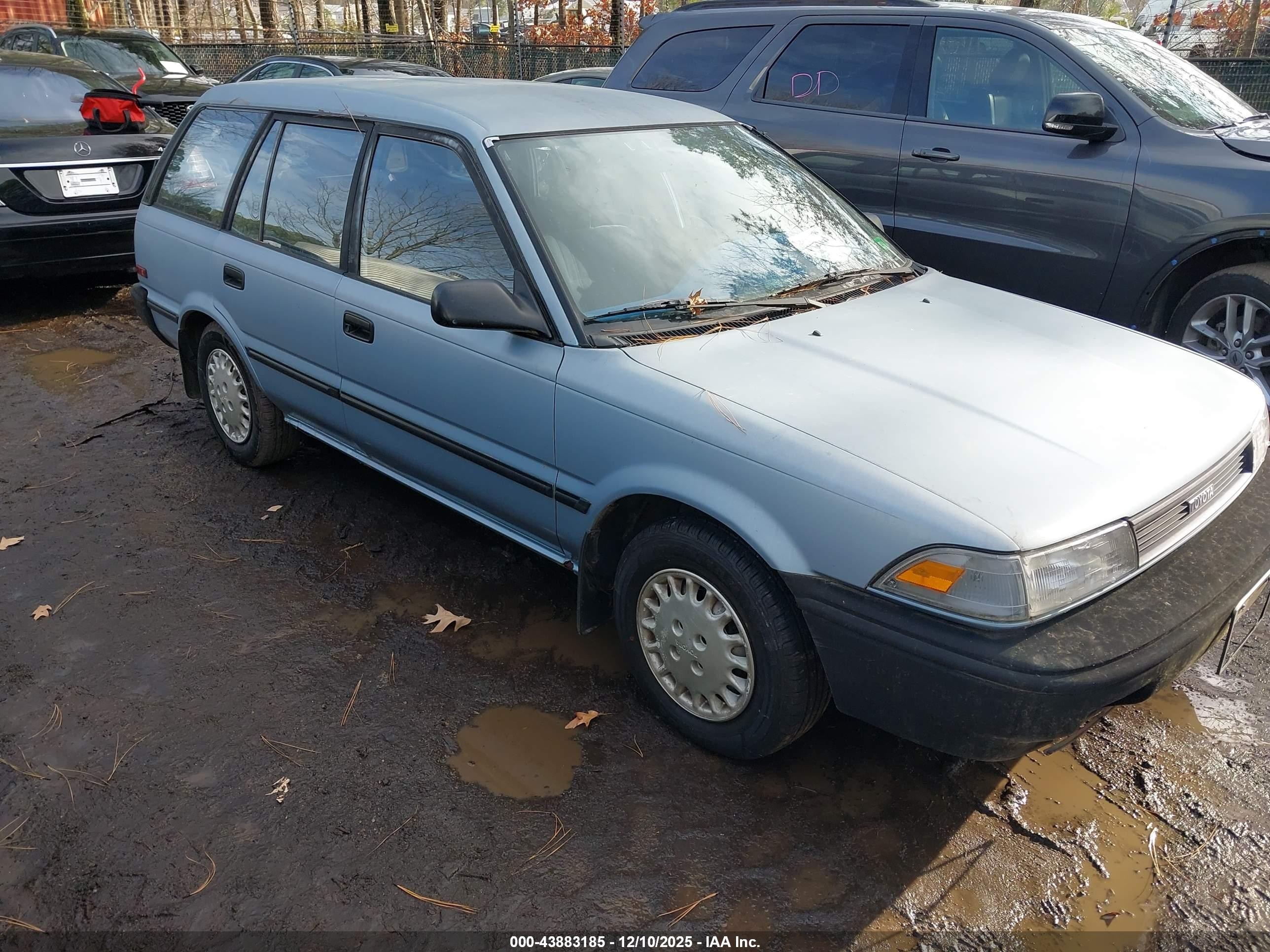 1990 Toyota Corolla, VIN JT2AE94K5L3375304 — Front end