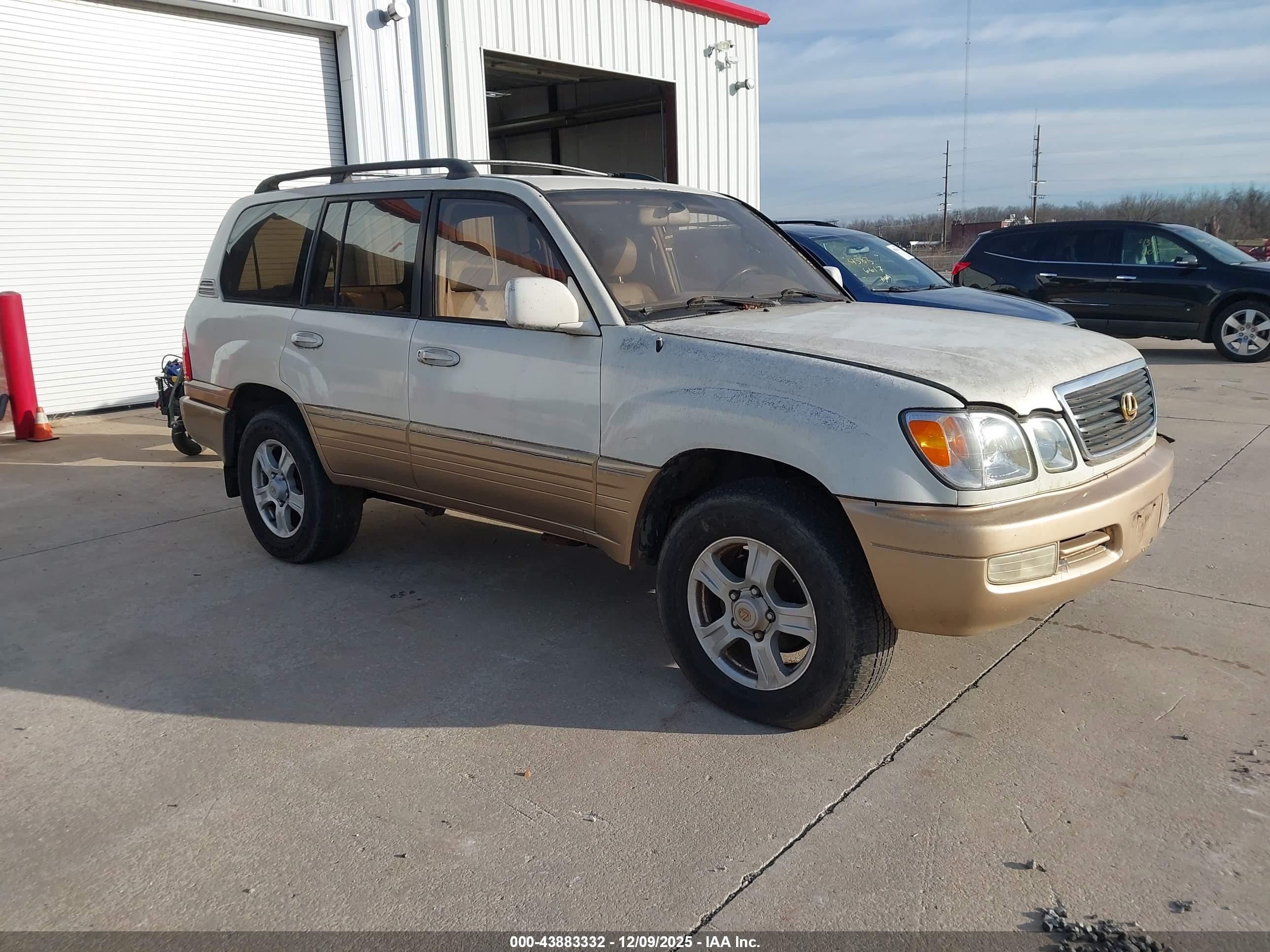 1998 Lexus LX 470, VIN JT6HT00W0W0002507 — Обычный износ