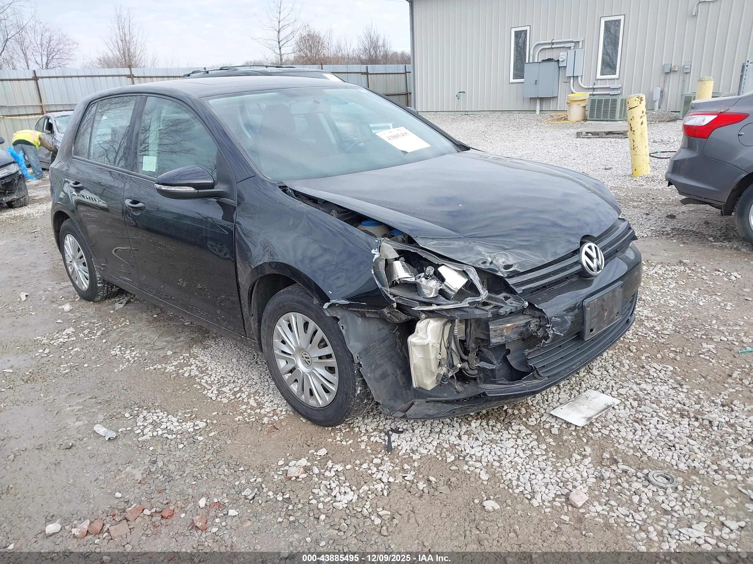 2011 Volkswagen Golf, VIN WVWDA7AJ6BW121629 — Перед