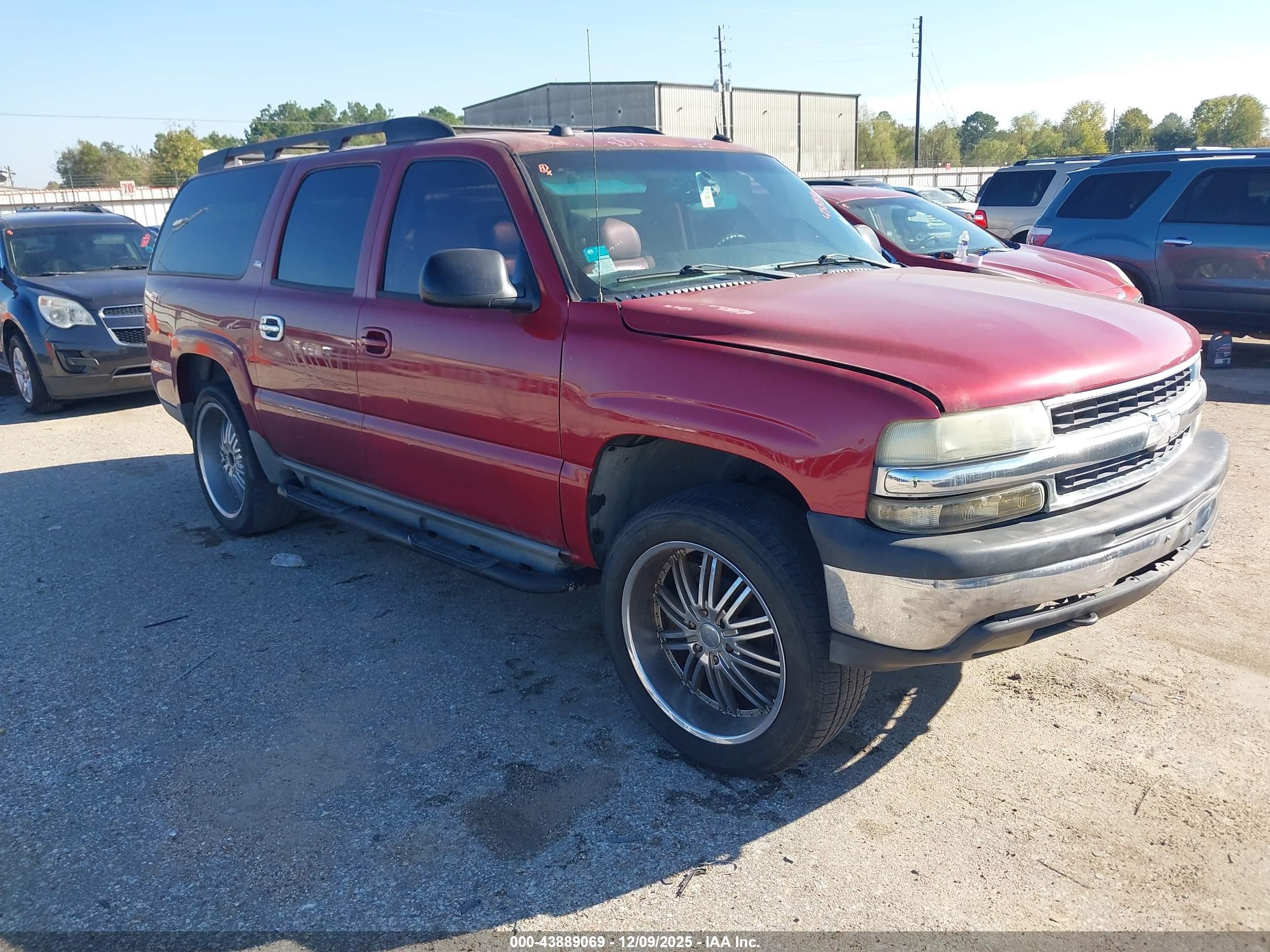 2005 Chevrolet Suburban Z71, VIN 3GNFK16Z25G115449 — Normal wear