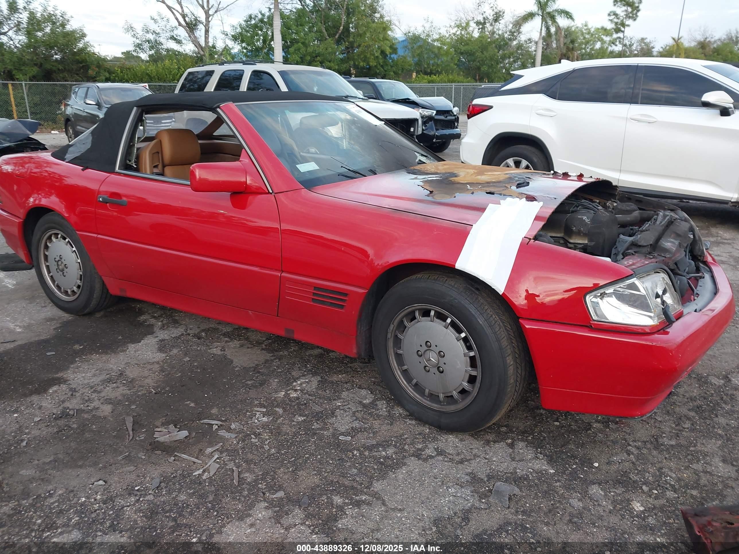 1992 Mercedes-Benz 300, VIN WDBFA61E3NF048082 — Engine fire
