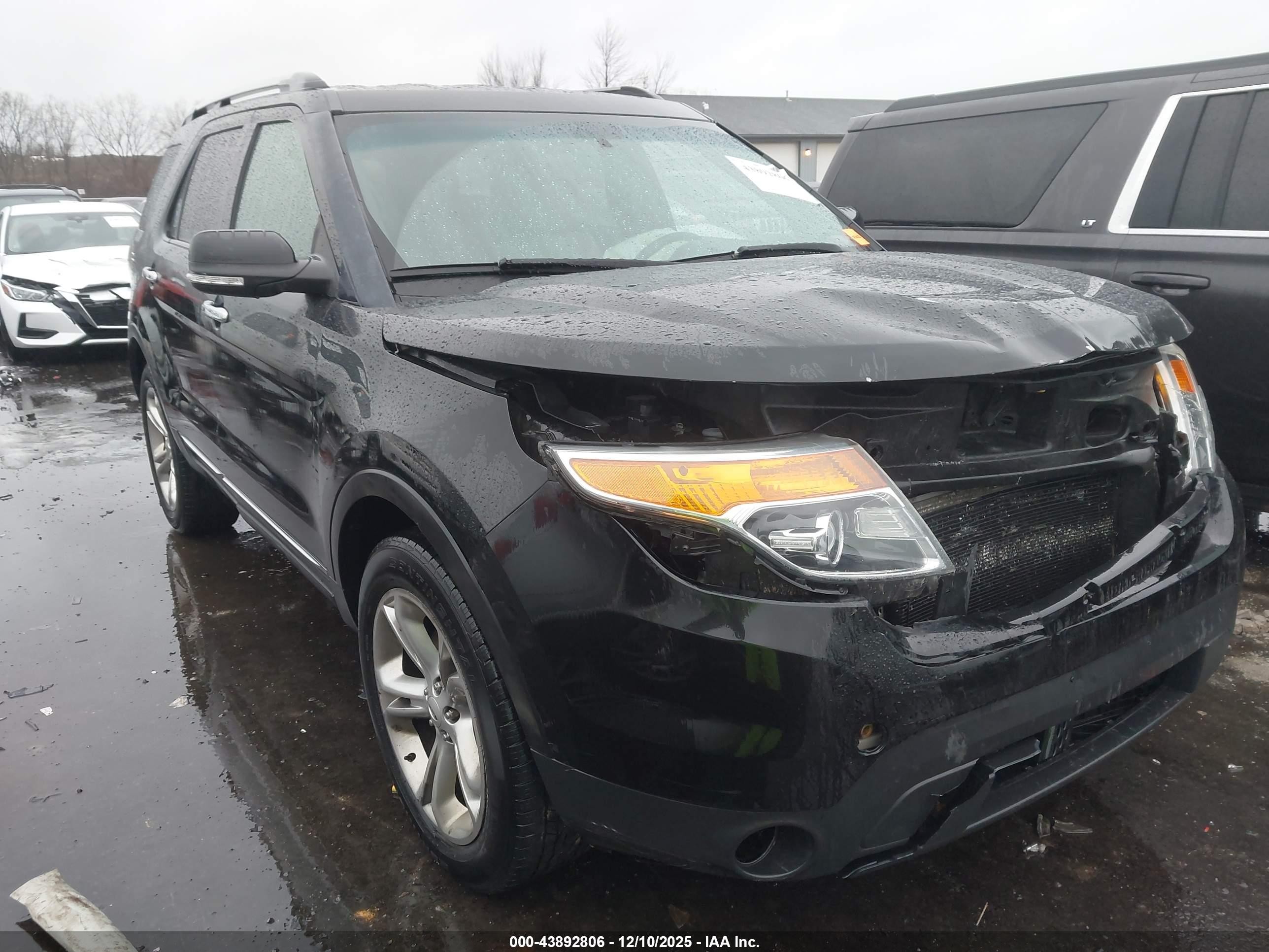 2015 Ford Explorer Limited, VIN 1FM5K8F88FGB53149 — Front end