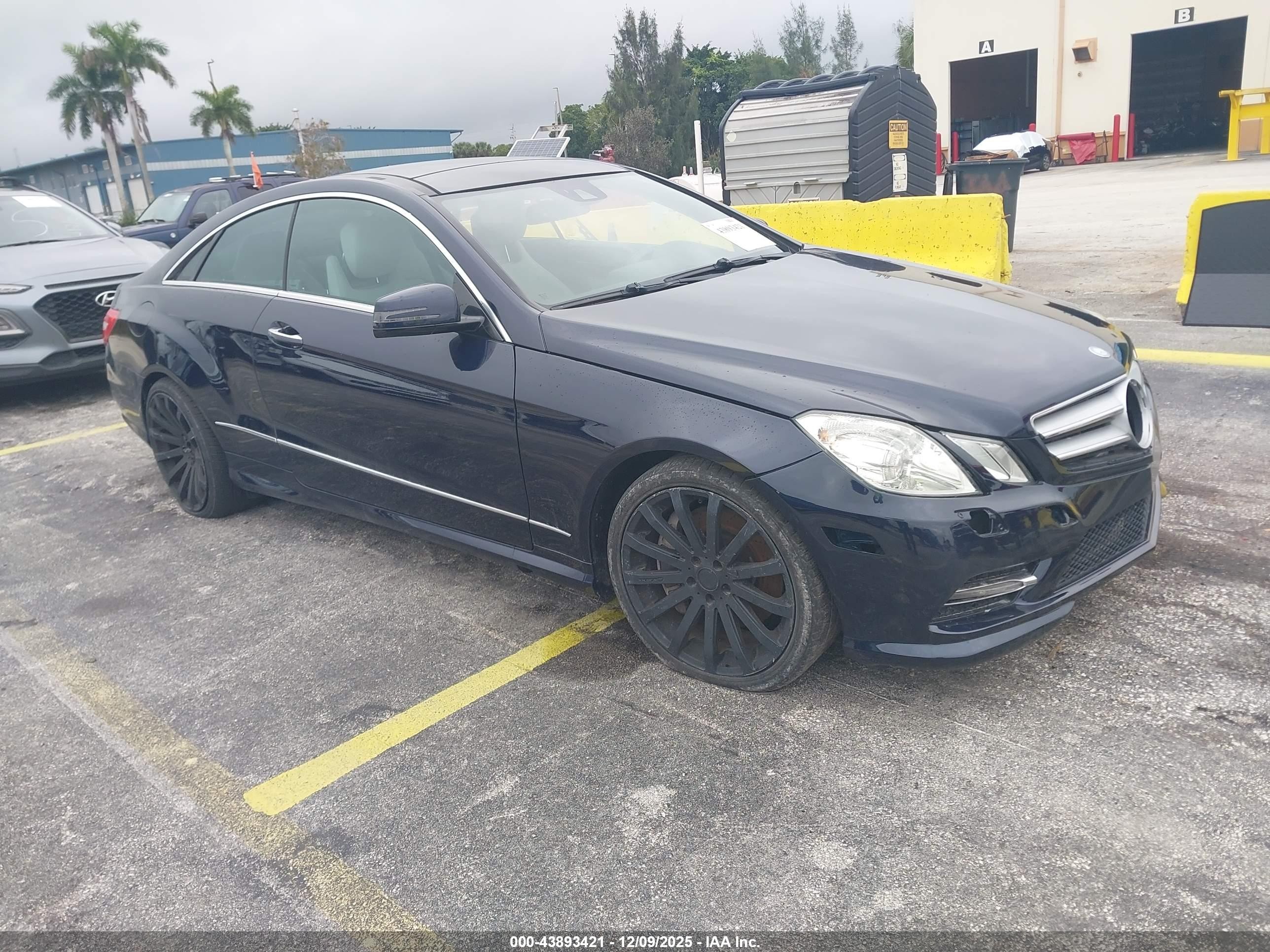 2012 Mercedes-Benz E 550, VIN WDDKJ7DB1CF154668 — Normal wear