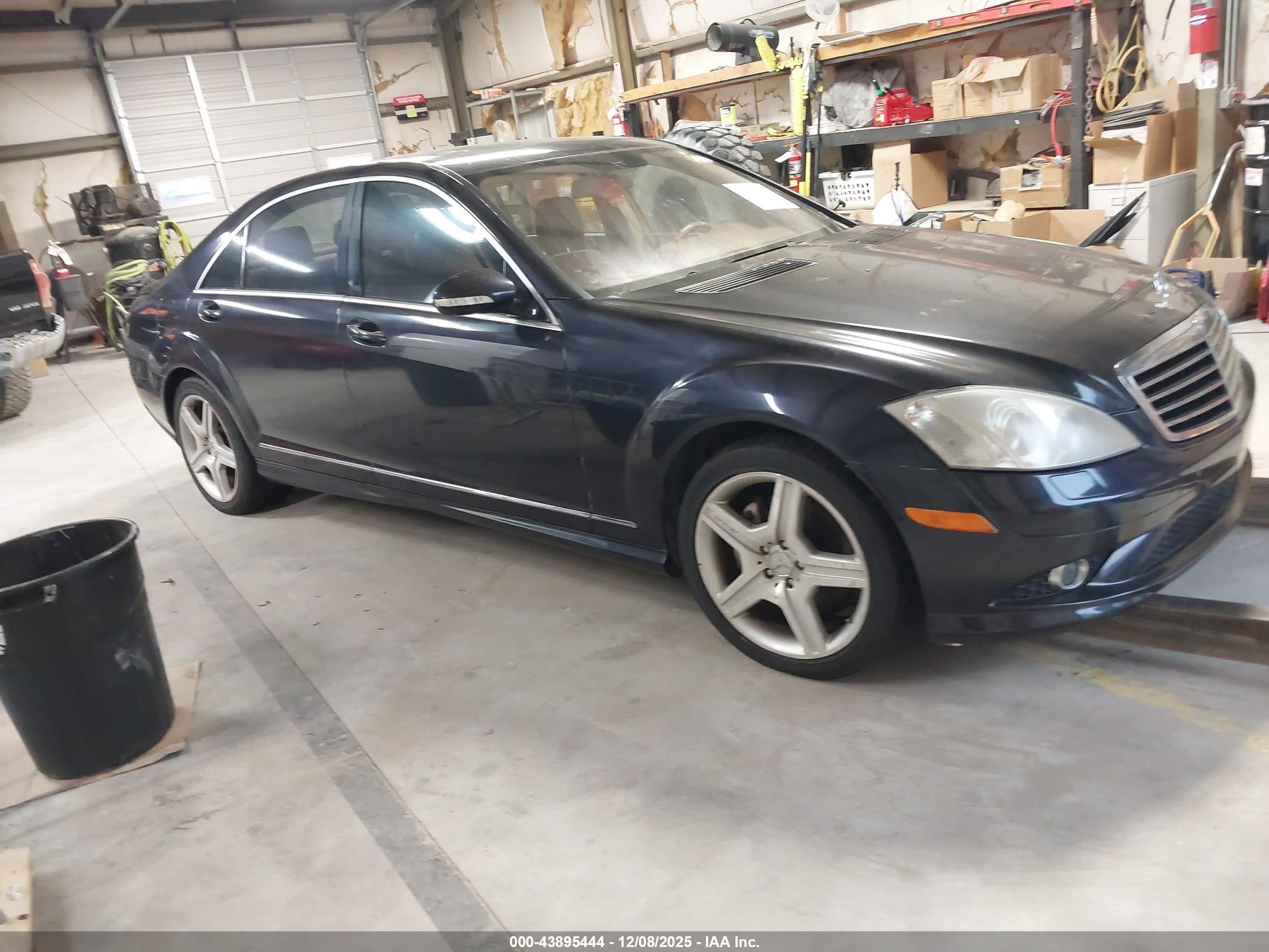 2008 Mercedes-Benz S 550, VIN WDDNG71X88A194617 — Front end