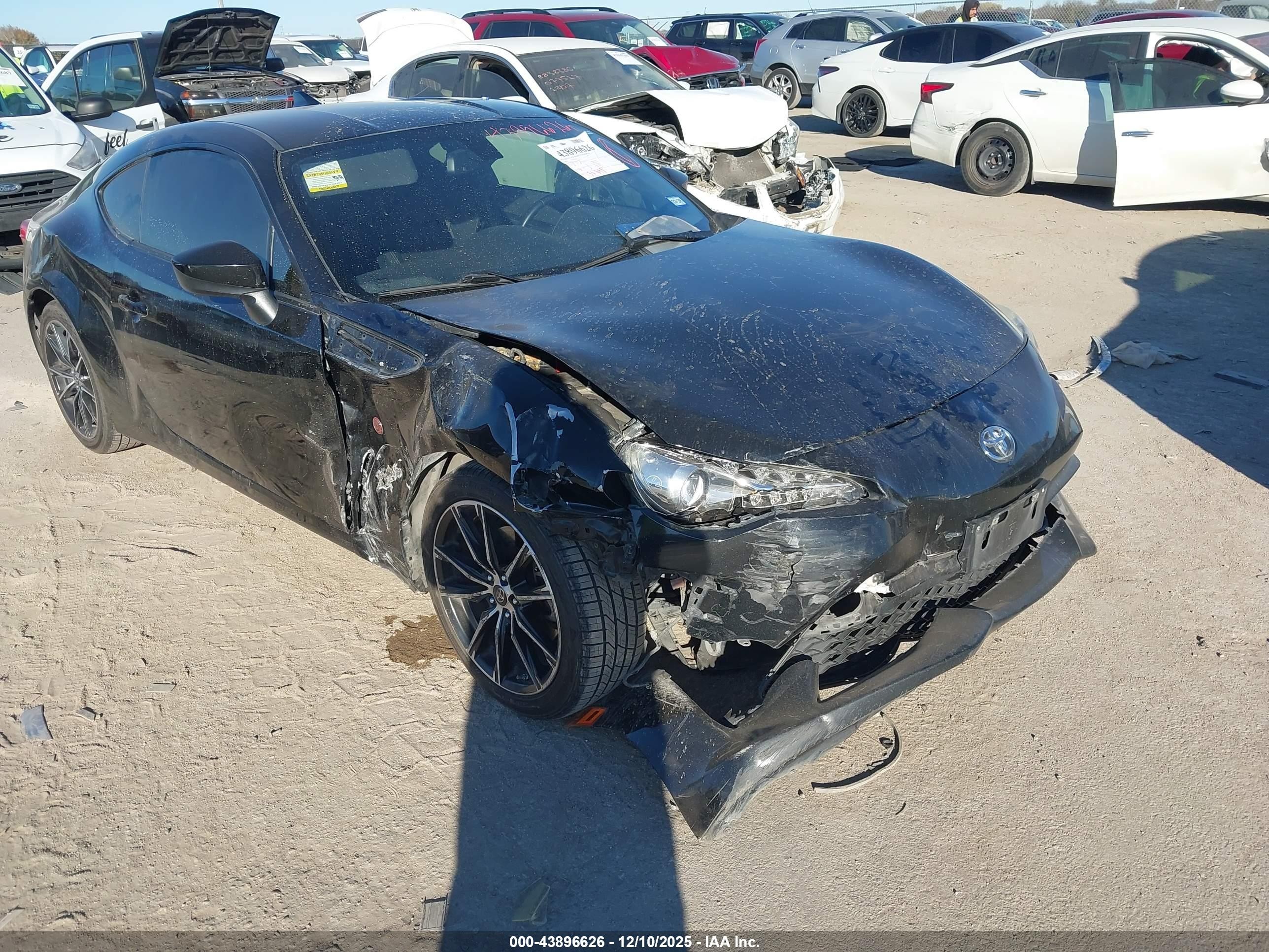 2019 Toyota 86, VIN JF1ZNAA17K8702719 — Front end