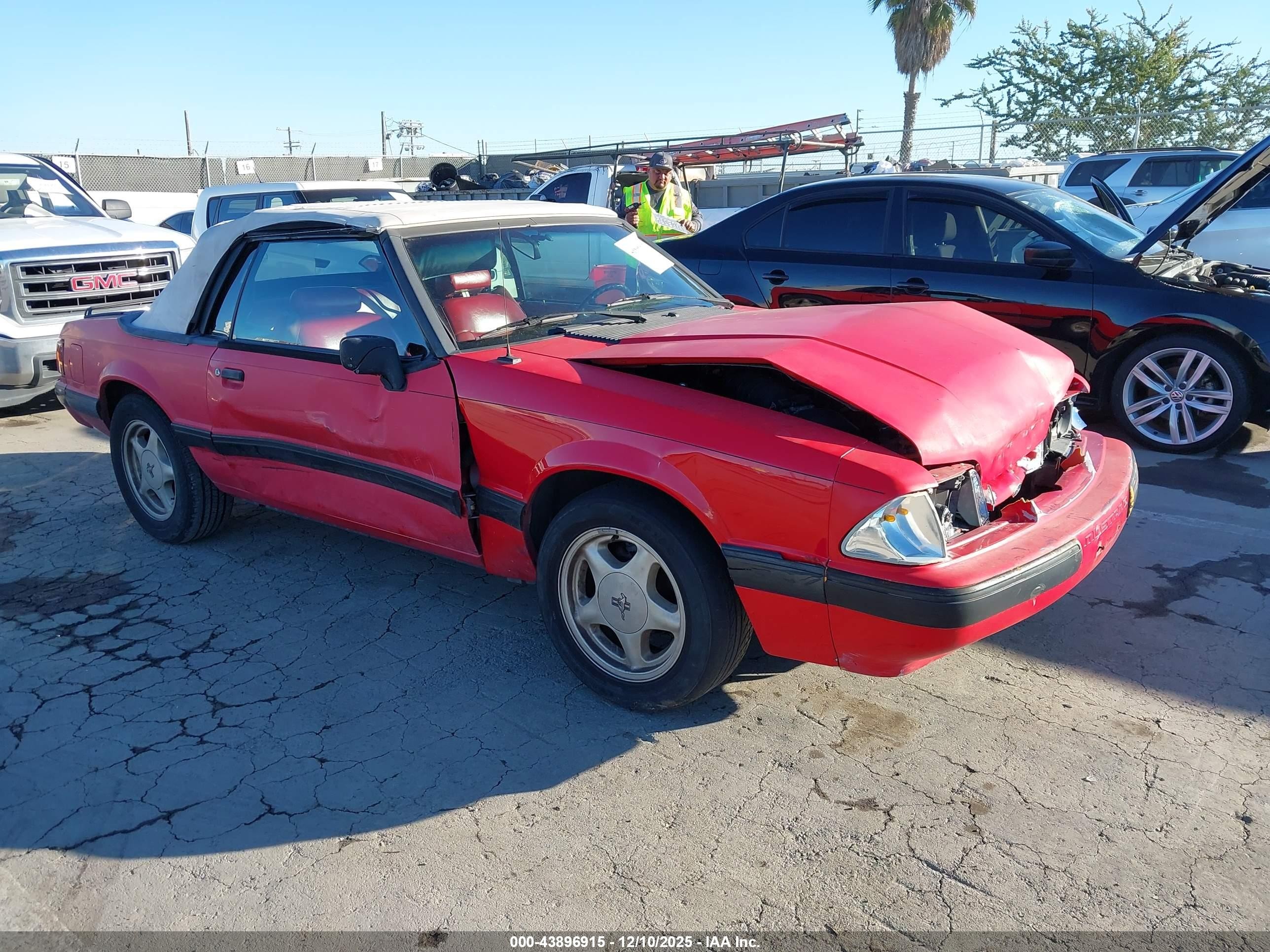 1991 Ford Mustang LX, VIN 1FACP44M8MF191611 — Front end