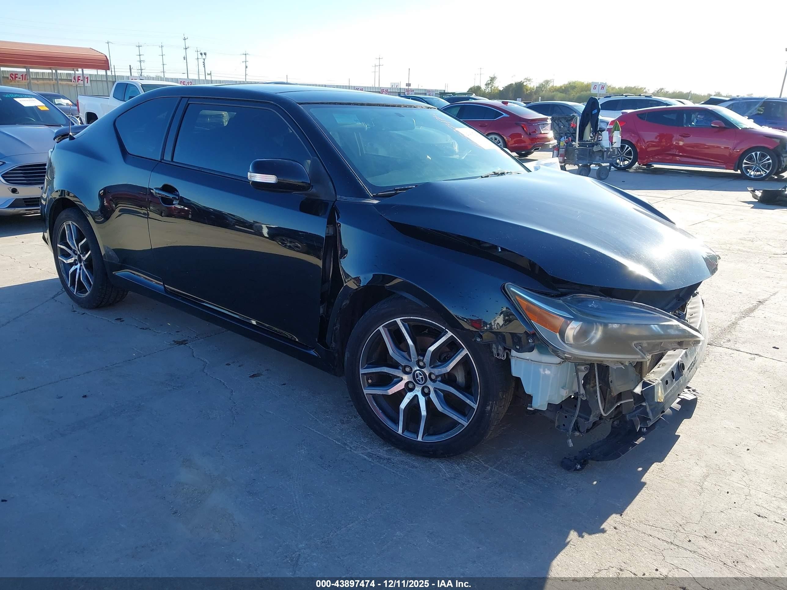 2014 Scion tC, VIN JTKJF5C74E3078787 — Front end