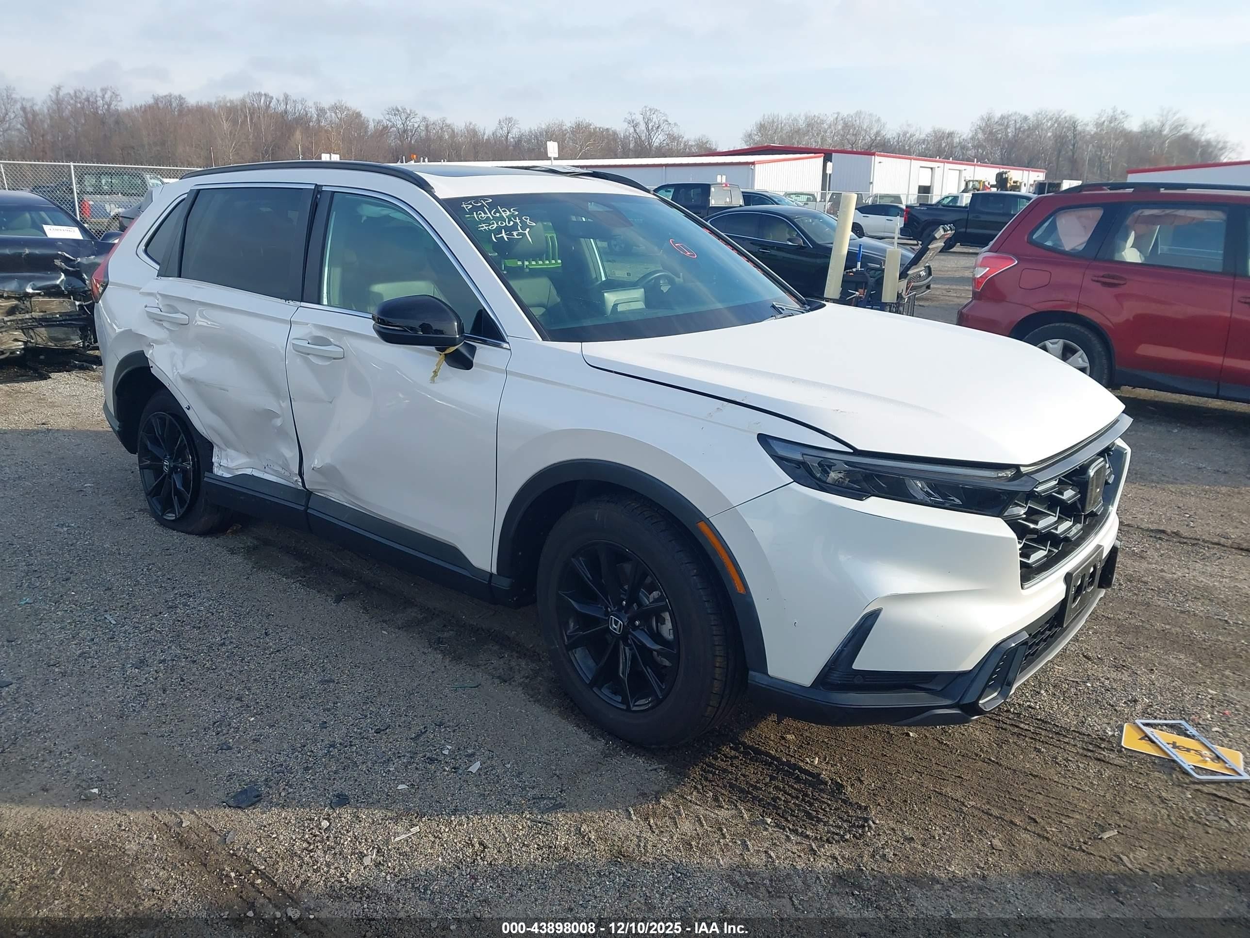 2025 Honda CR-V Sport-L, VIN 5J6RS6H89SL011914 — Side