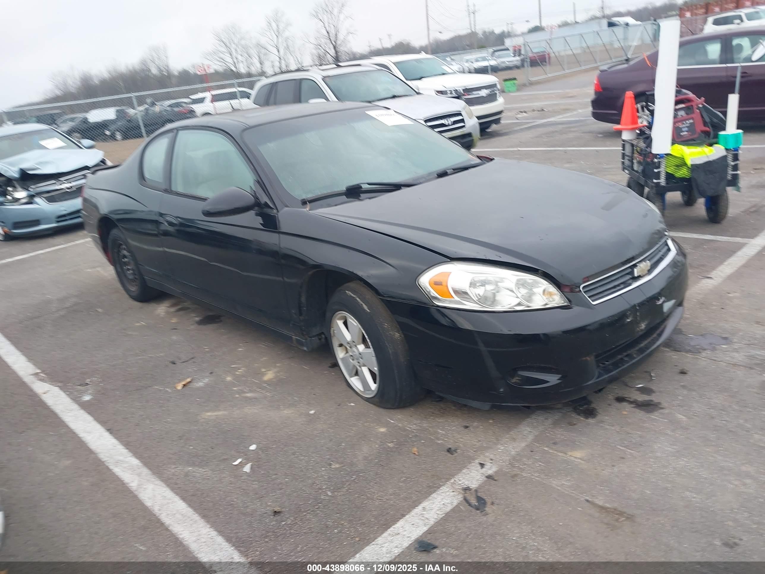2006 Chevrolet Monte Carlo LT 3.5L, VIN 2G1WM16K369250563 — Side