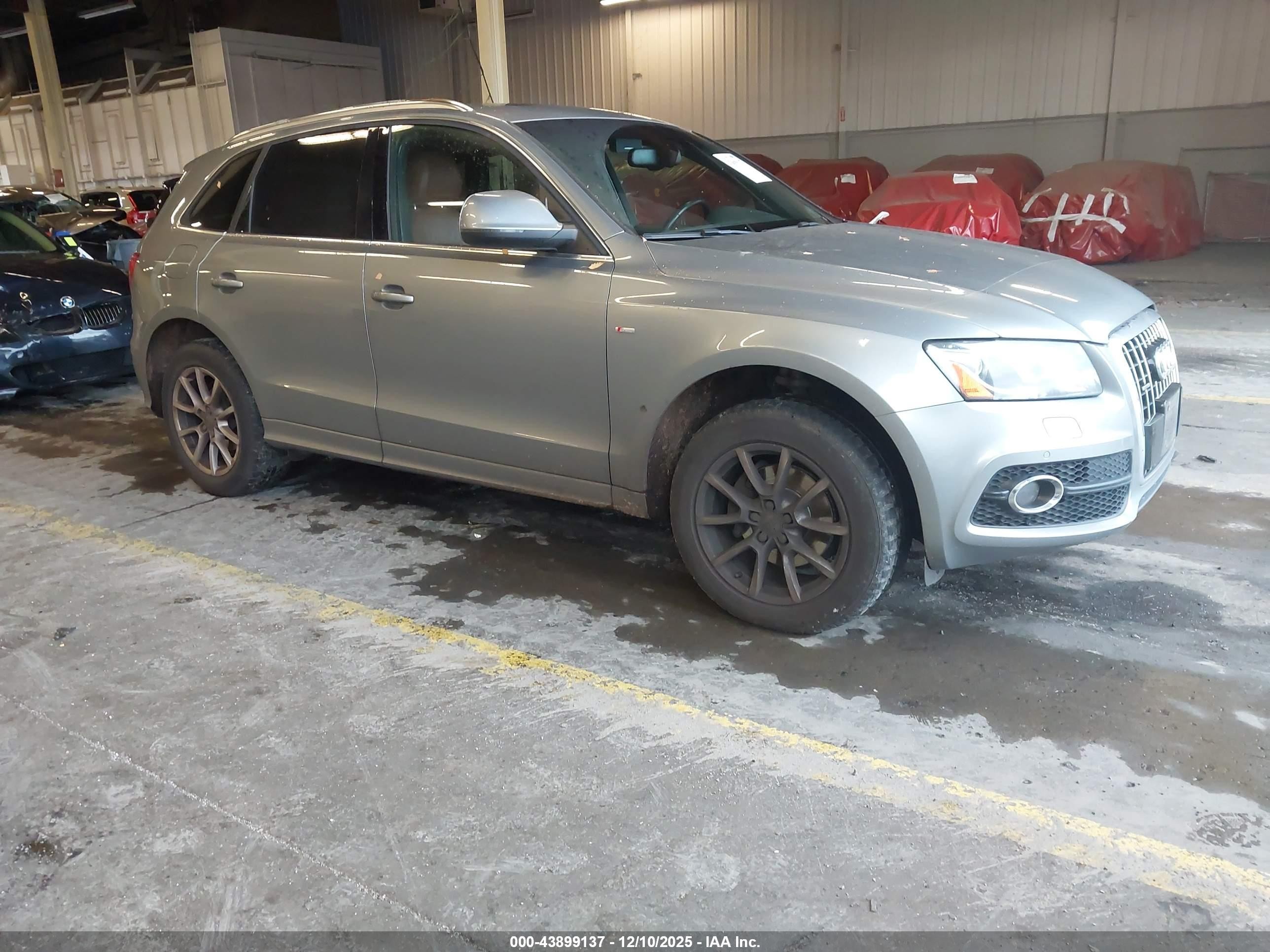 2011 Audi Q5 Prestige, VIN WA1WKAFP5BA019777 — Front end