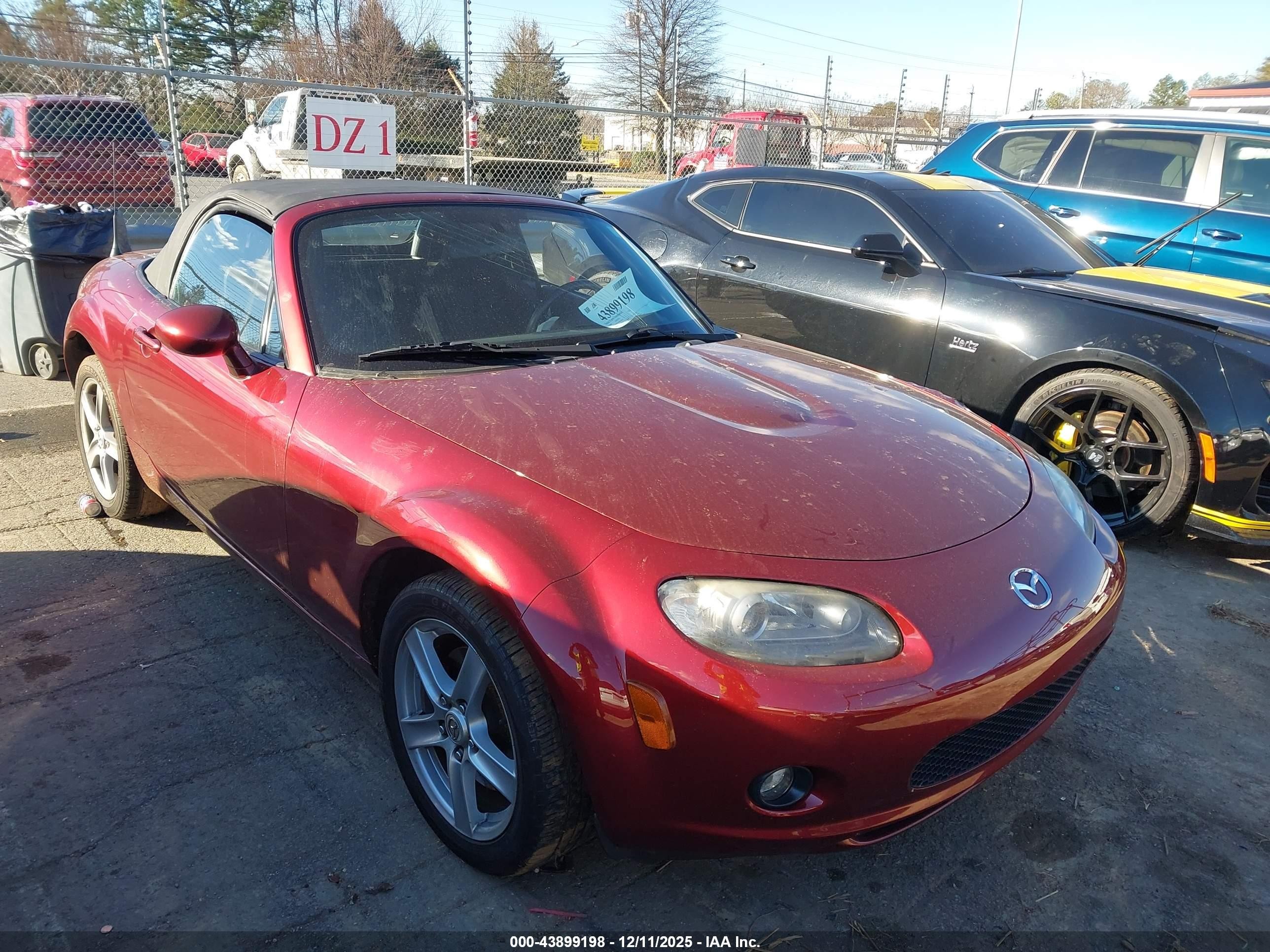 2008 Mazda MX-5 Miata Touring, VIN JM1NC25F380138830 — Front end